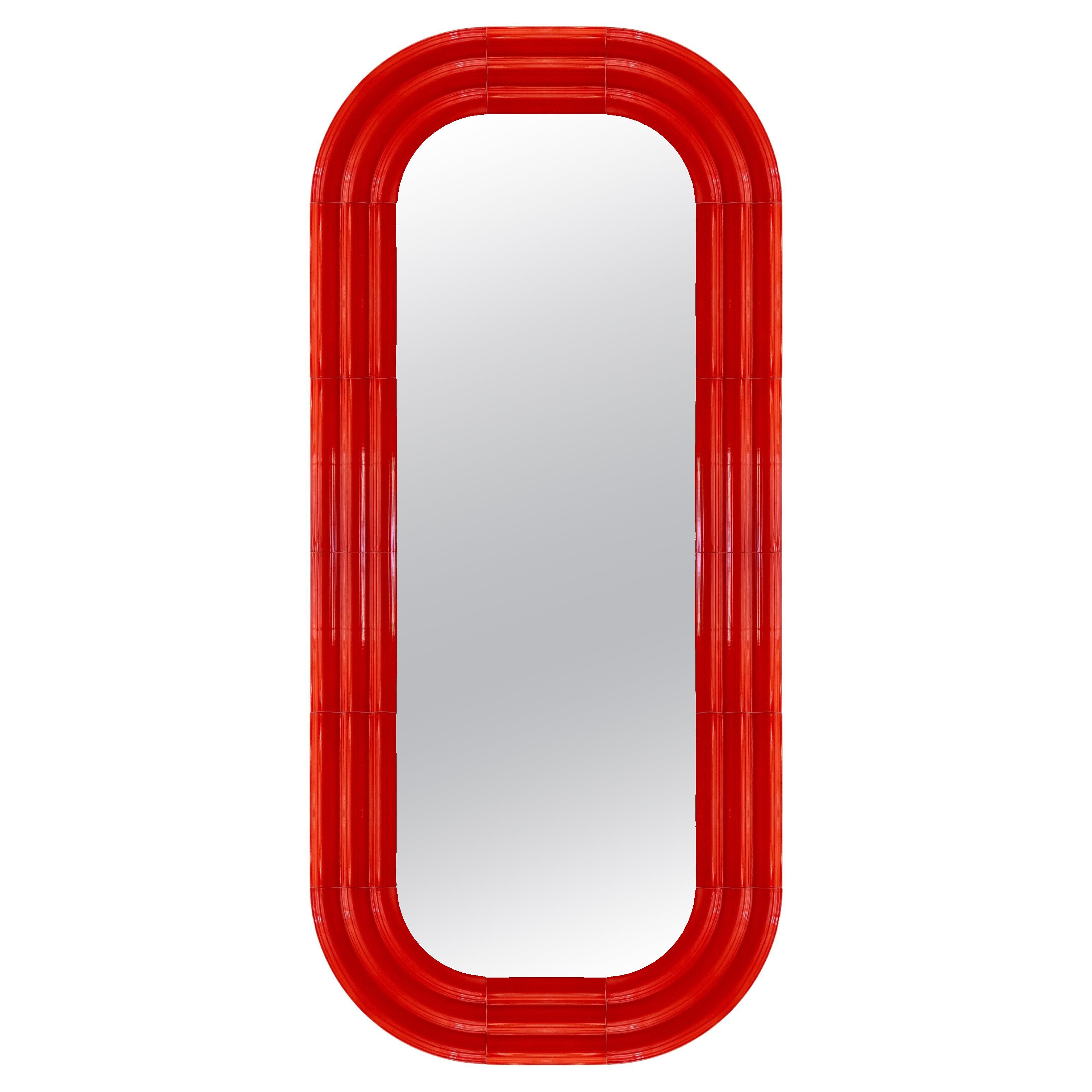 Specchio contemporaneo in ceramica 'ELO 4' di Pani Jurek, 180 rosso