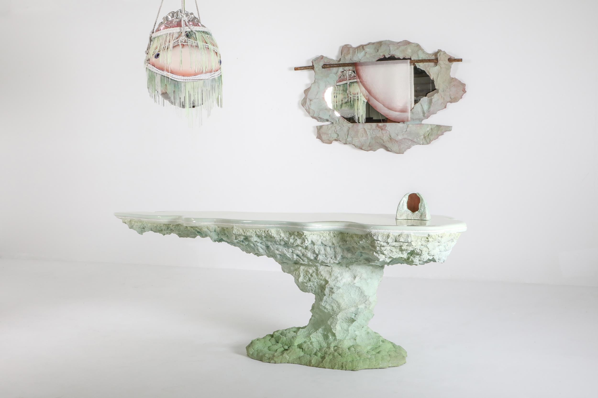 Miroir contemporain en céramiqueSchreins Mirage par Touche- Touche en vente 1