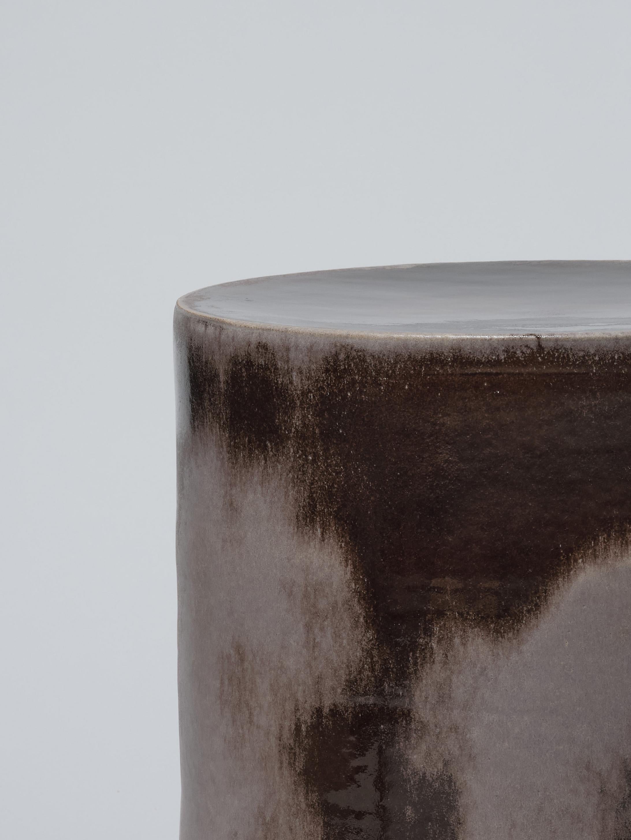 Table d'appoint contemporaine en céramique noire moderne Faïence émaillée Neuf - En vente à Rubi, Catalunya