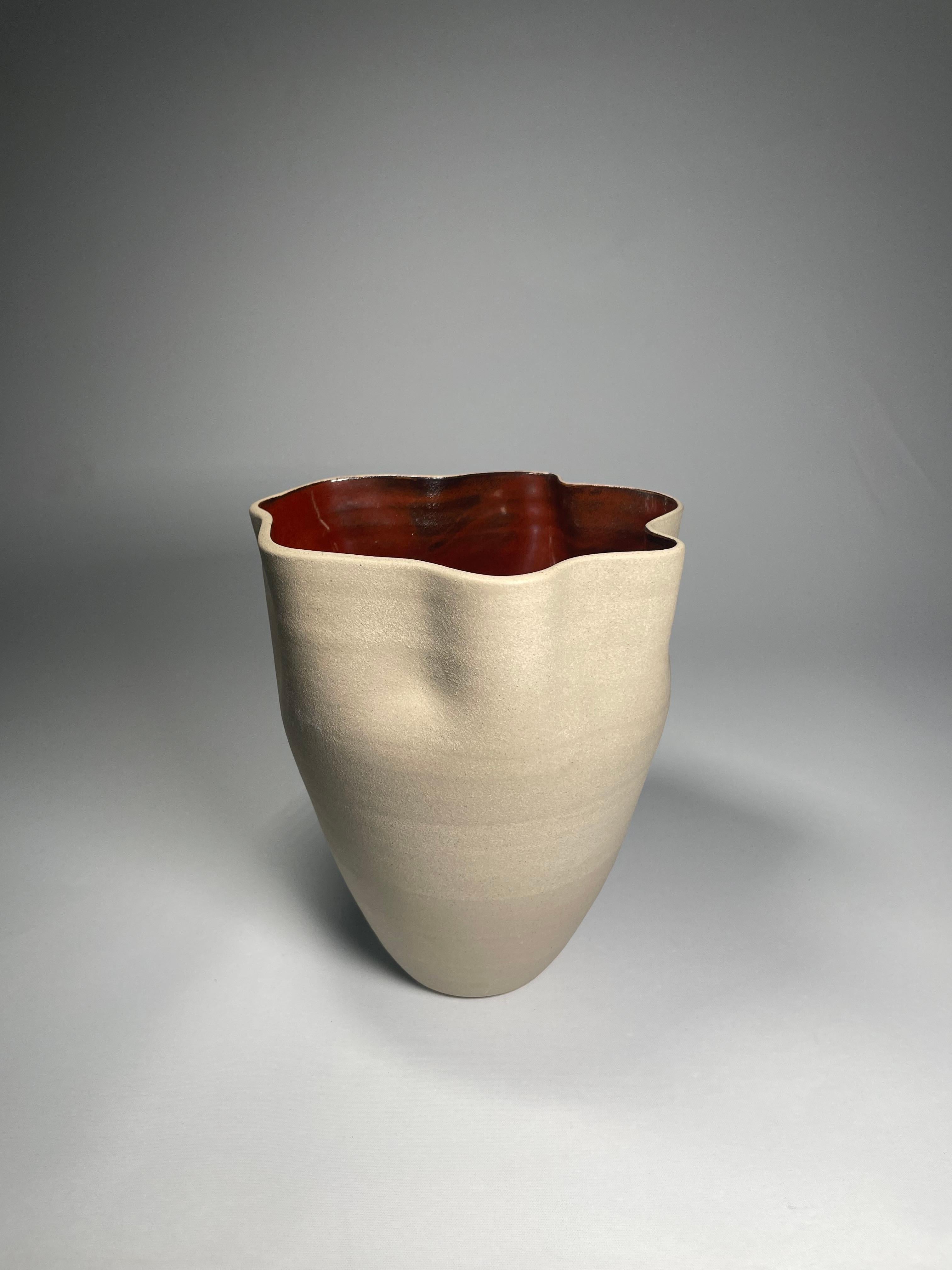 No 5.  Contemporary handmade ceramic natural unglazed vase on the exterior and glazed red on the interior. Designed and handmade by Brazilian ceramicist Flavio Diogo of FD21 Clay.

Dimensions: Diameter: 17cm Height: 20.5cm Weight: 2.45kg