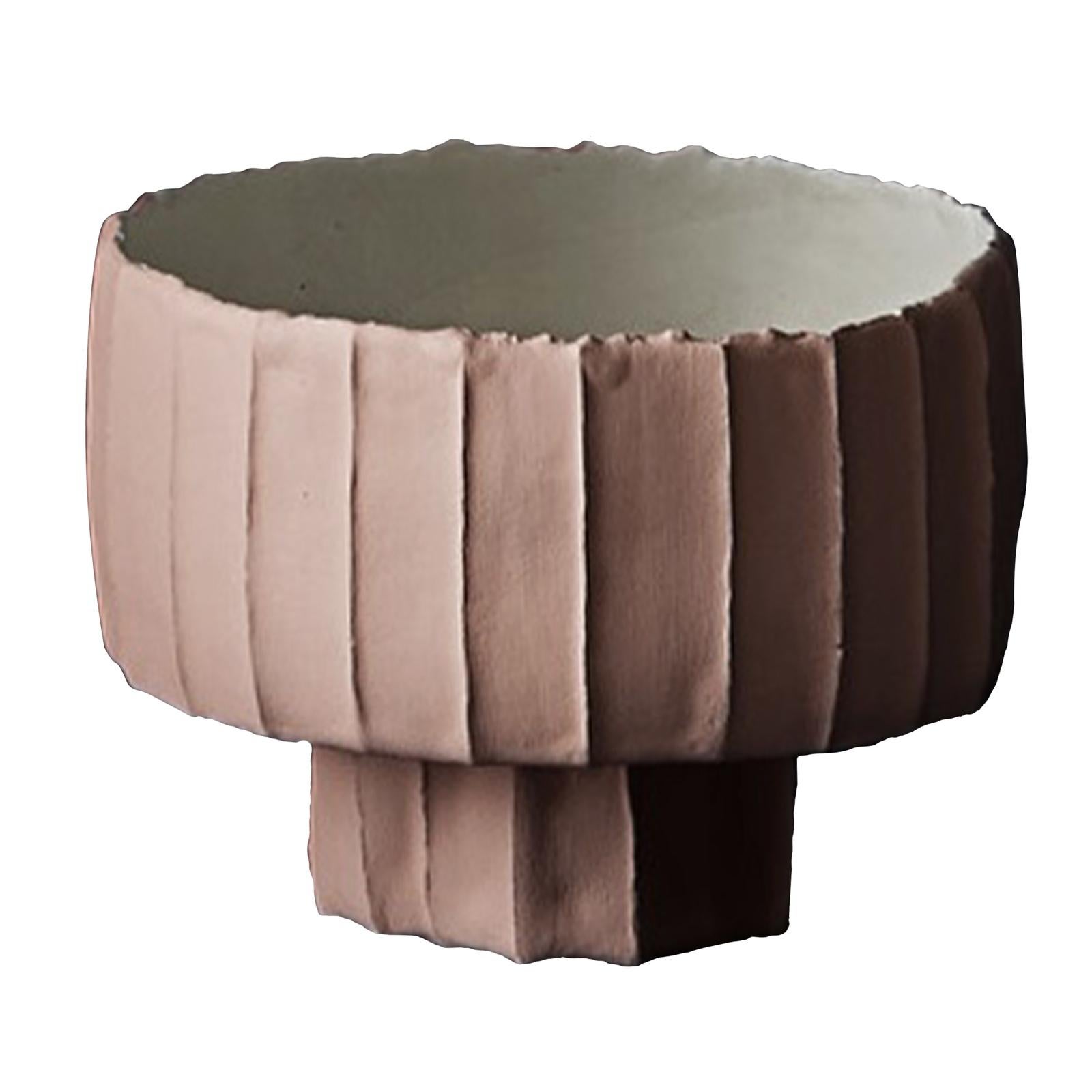 Moderno Ciotola con piede in ceramica contemporanea Ninfea Corteccia Texture Beige e Bianca in vendita
