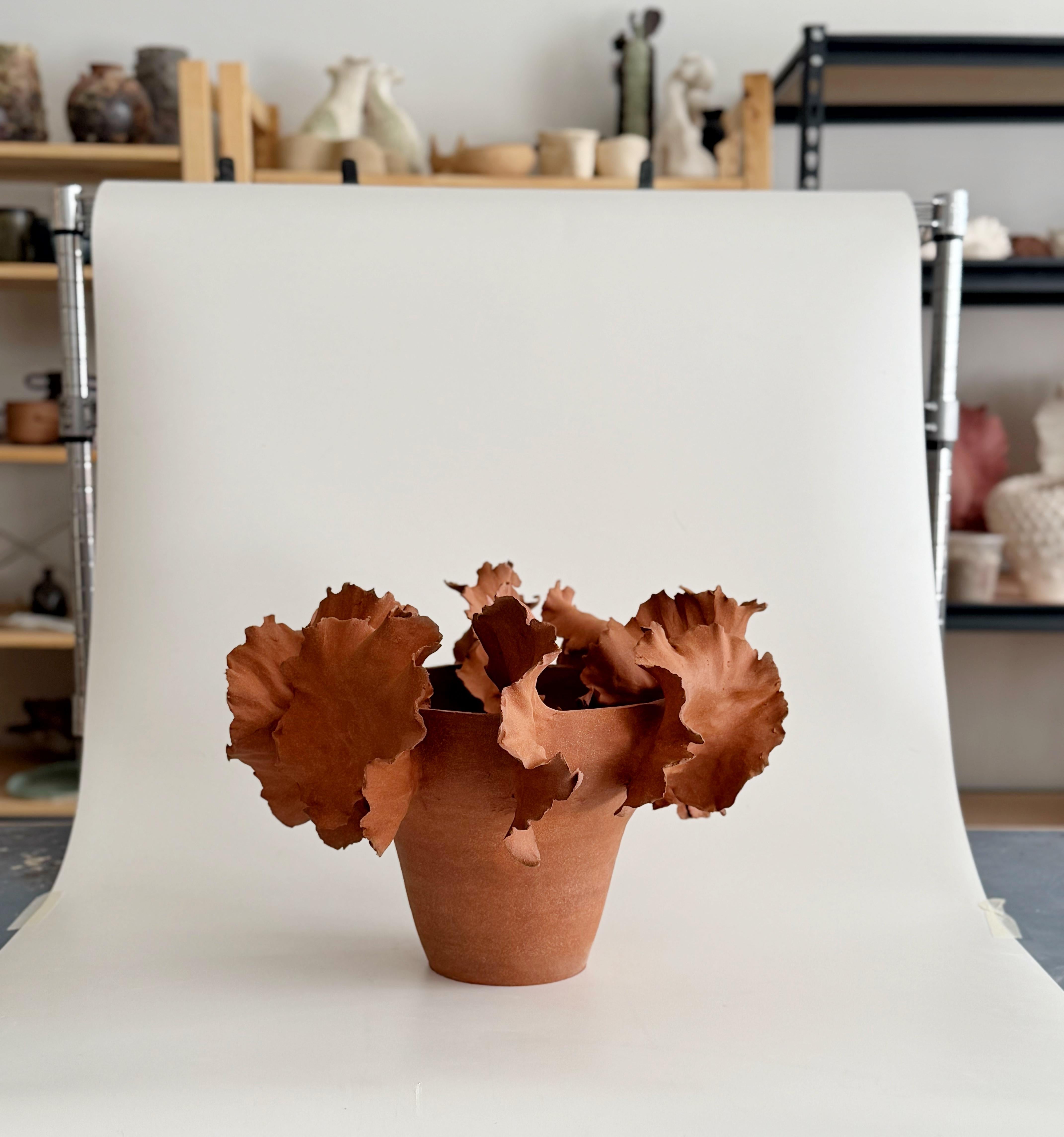 Scultura contemporanea in ceramica di Chala Toprak, 2025 in vendita 1