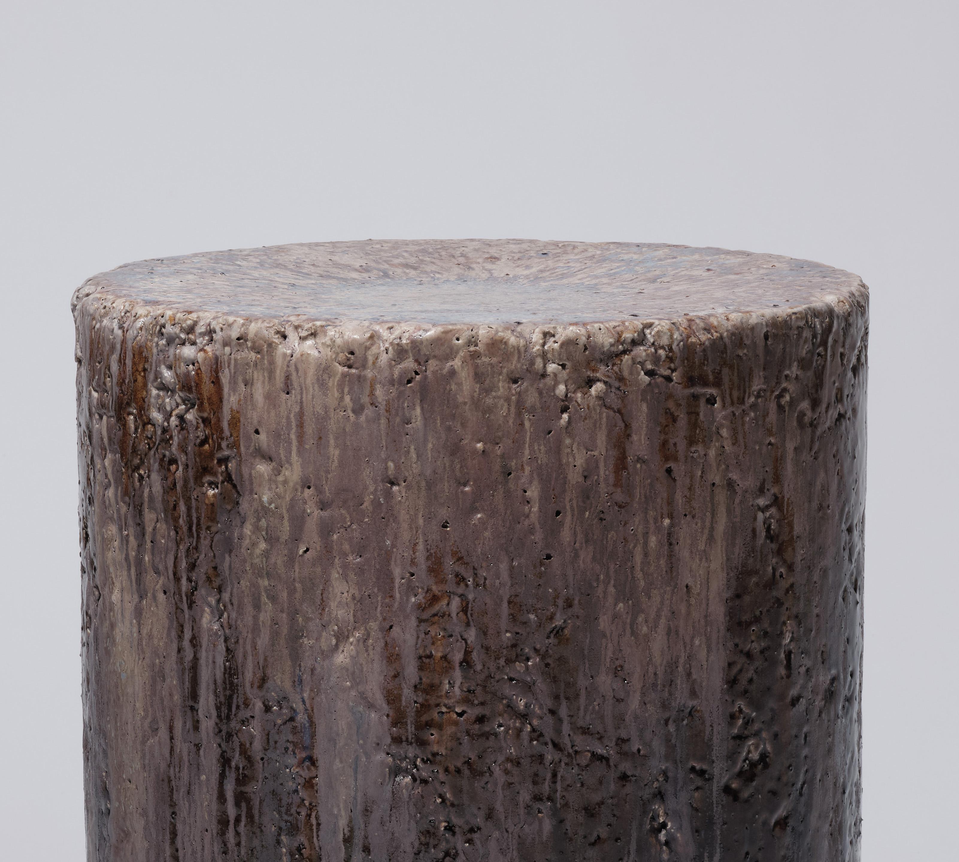 Contemporary Keramik Beistelltisch Säule Hocker regenbraun glasiert Steingut im Angebot 3