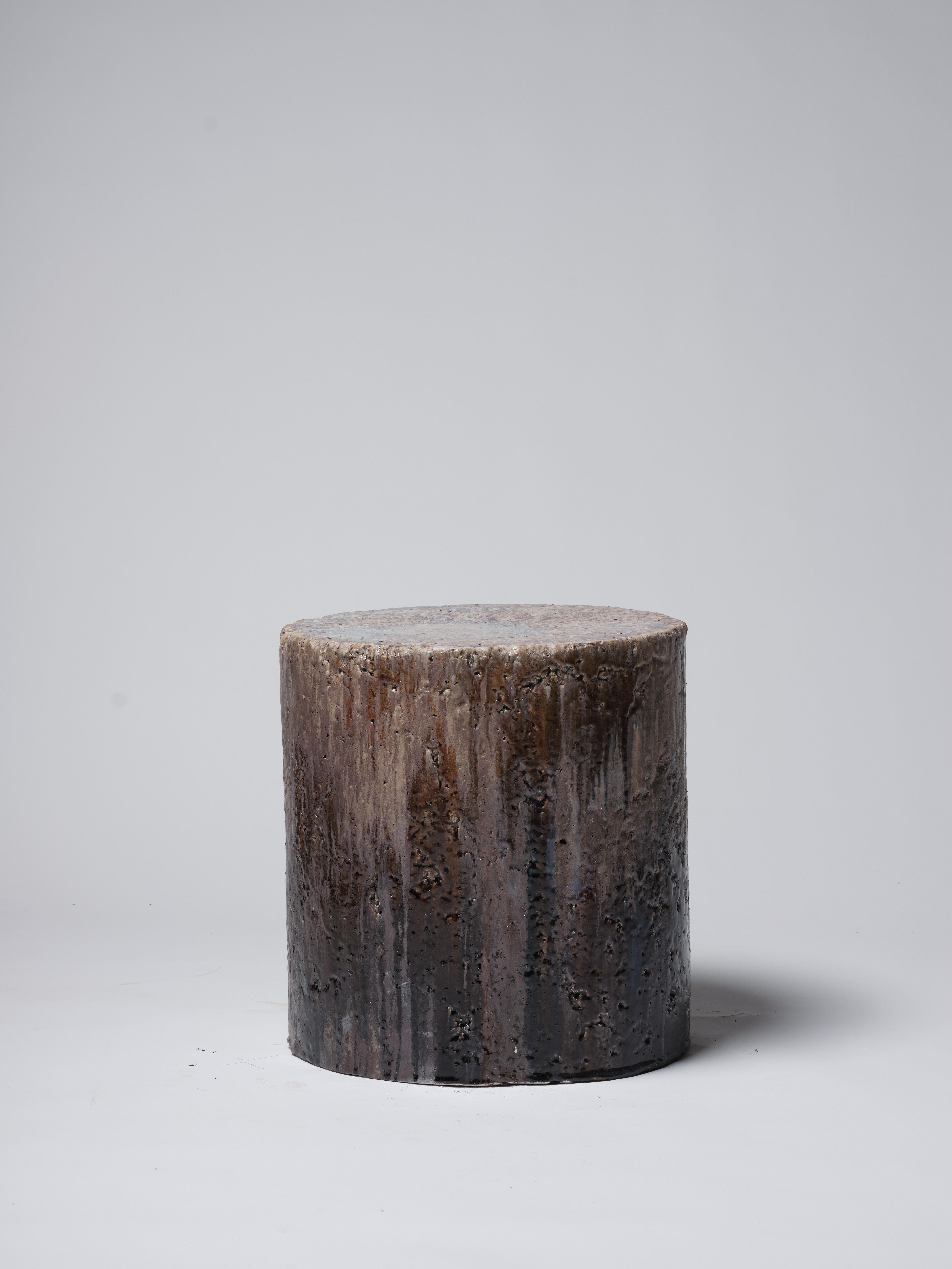 Contemporary Keramik Beistelltisch Säule Hocker regenbraun glasiert Steingut (Moderne) im Angebot