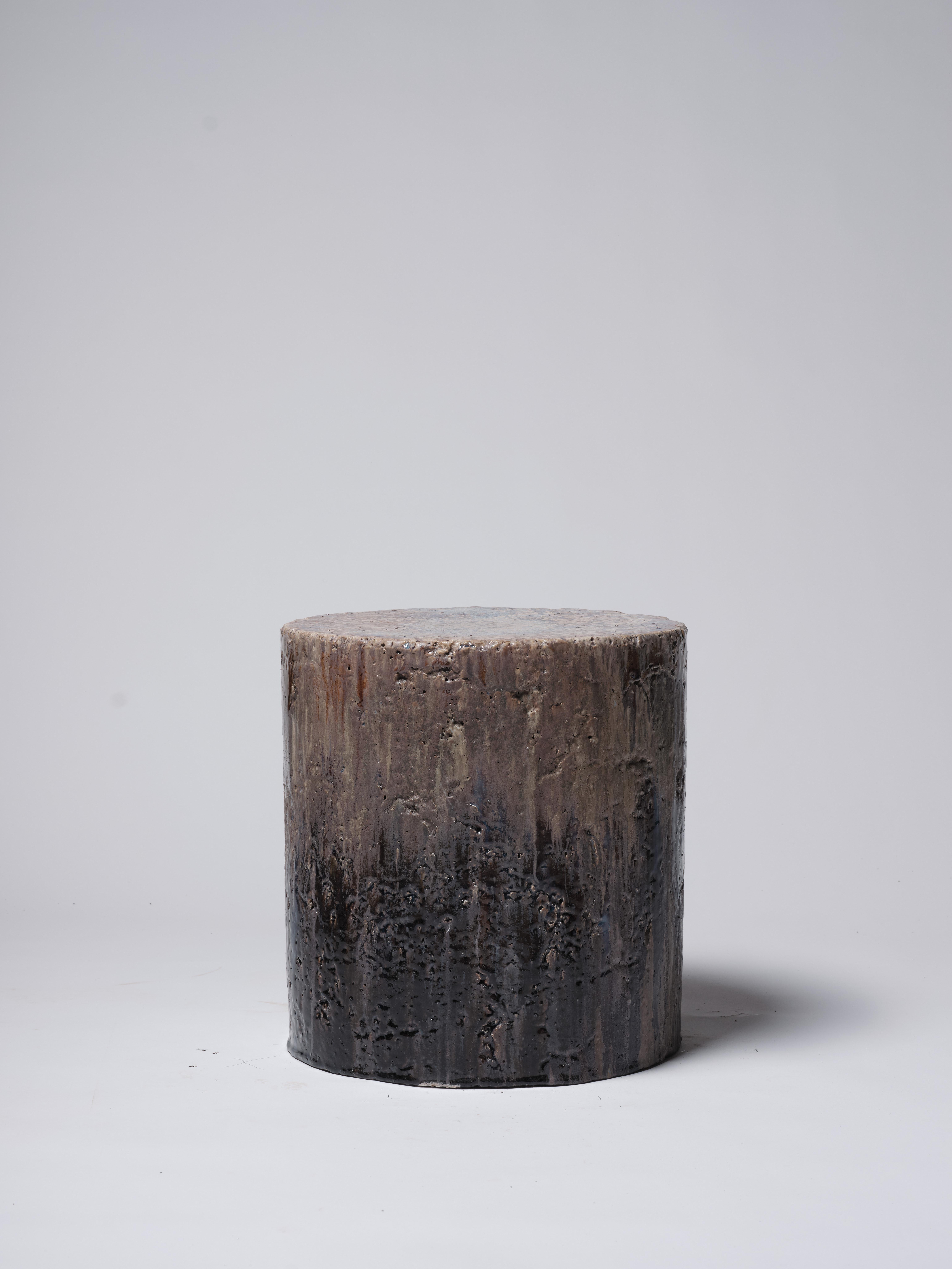 Contemporary Keramik Beistelltisch Säule Hocker regenbraun glasiert Steingut (Emailliert) im Angebot