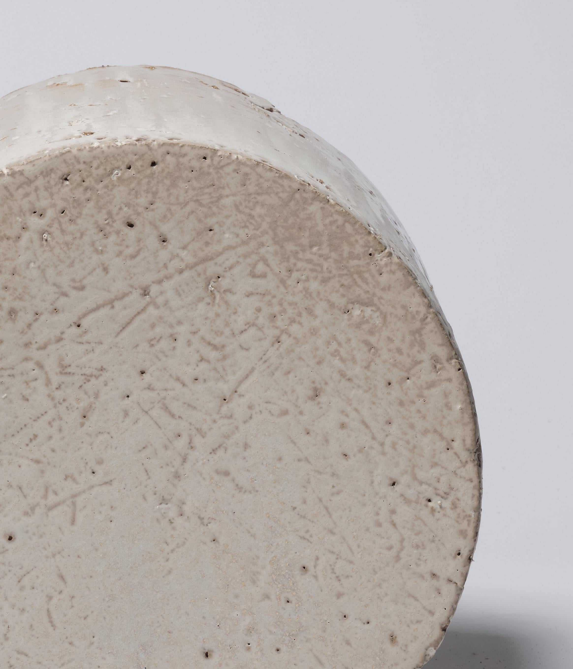 Contemporary Keramik Beistelltisch Hocker Karamell Vanadium glasiertes Steingut (21. Jahrhundert und zeitgenössisch) im Angebot