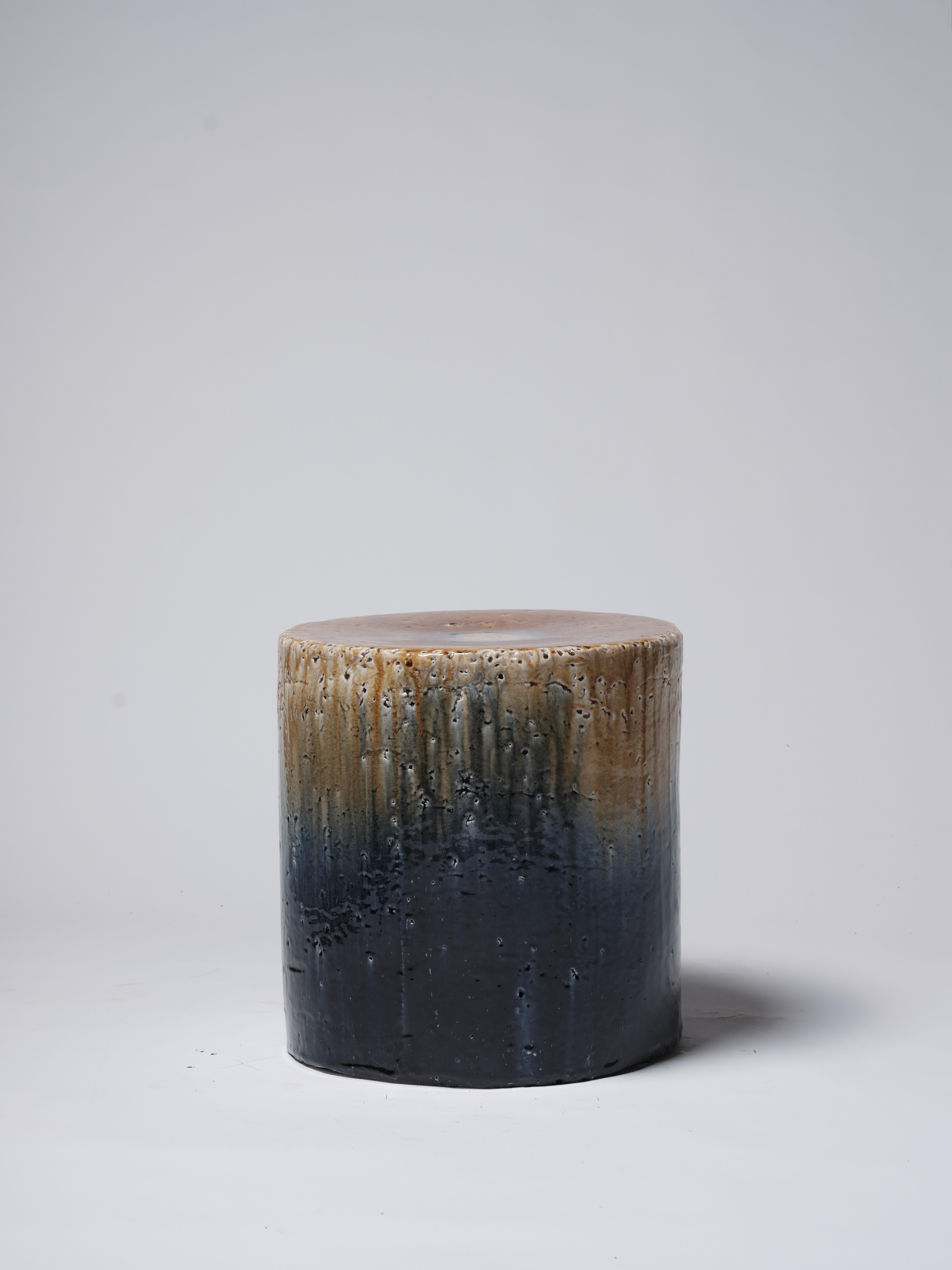 Contemporary Ceramic Beistelltisch Hocker  Kobalt glasiertes Steingut (Moderne)
