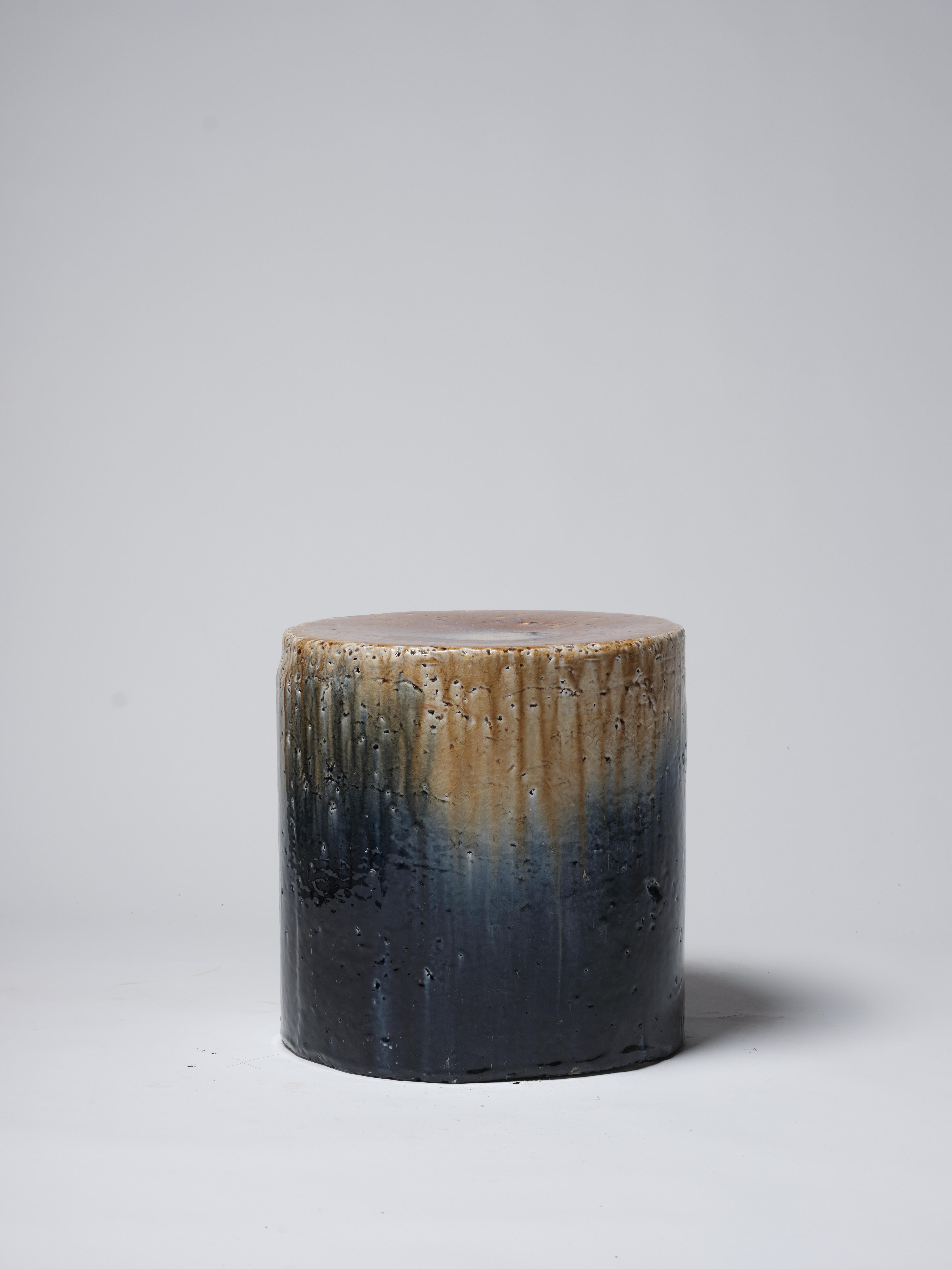 Contemporary Ceramic Beistelltisch Hocker  Kobalt glasiertes Steingut (Spanisch)
