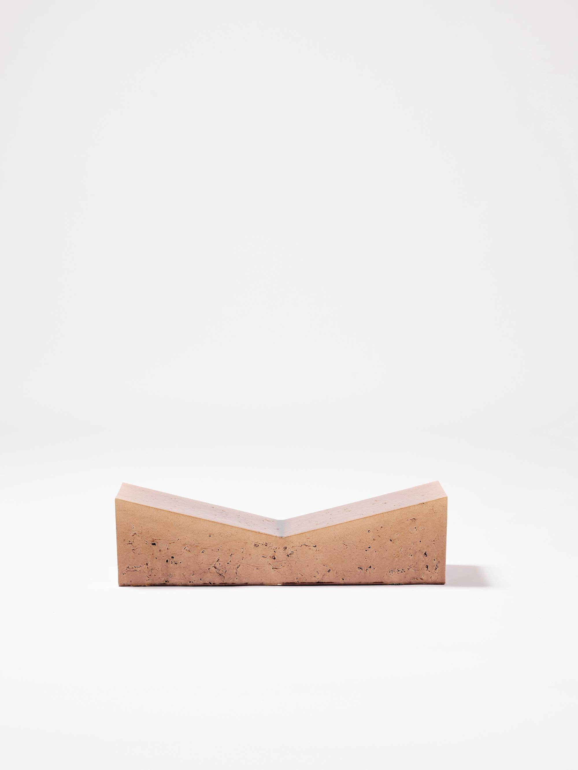Spagnolo Tavolo contemporaneo in ceramica Leggio scrivania Terracotta smaltata Beige in vendita