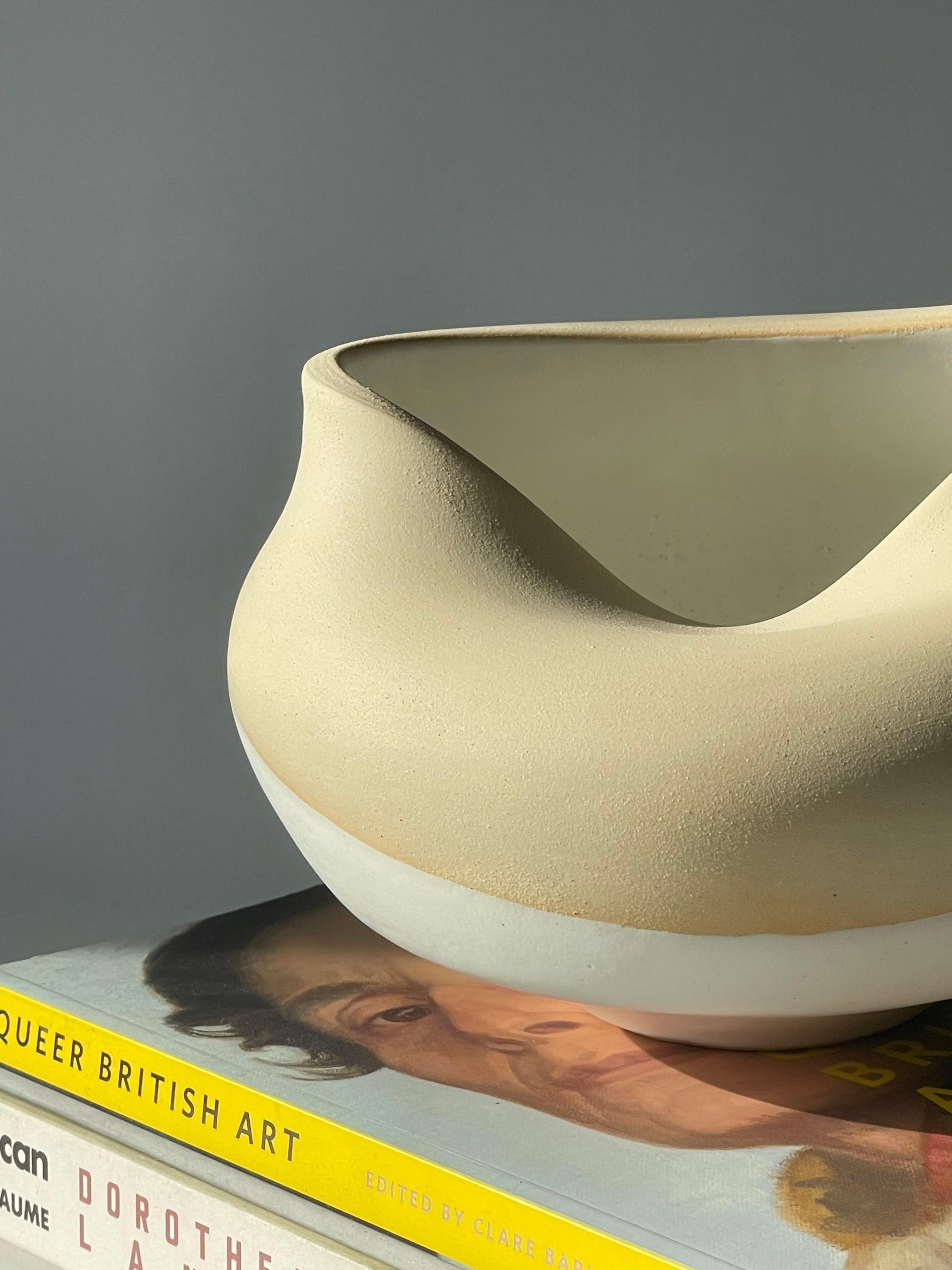 Contemporary Ceramic Two-Tone Matt Unglazed Waved Pottery Vase by FD21 Clay For Sale 5