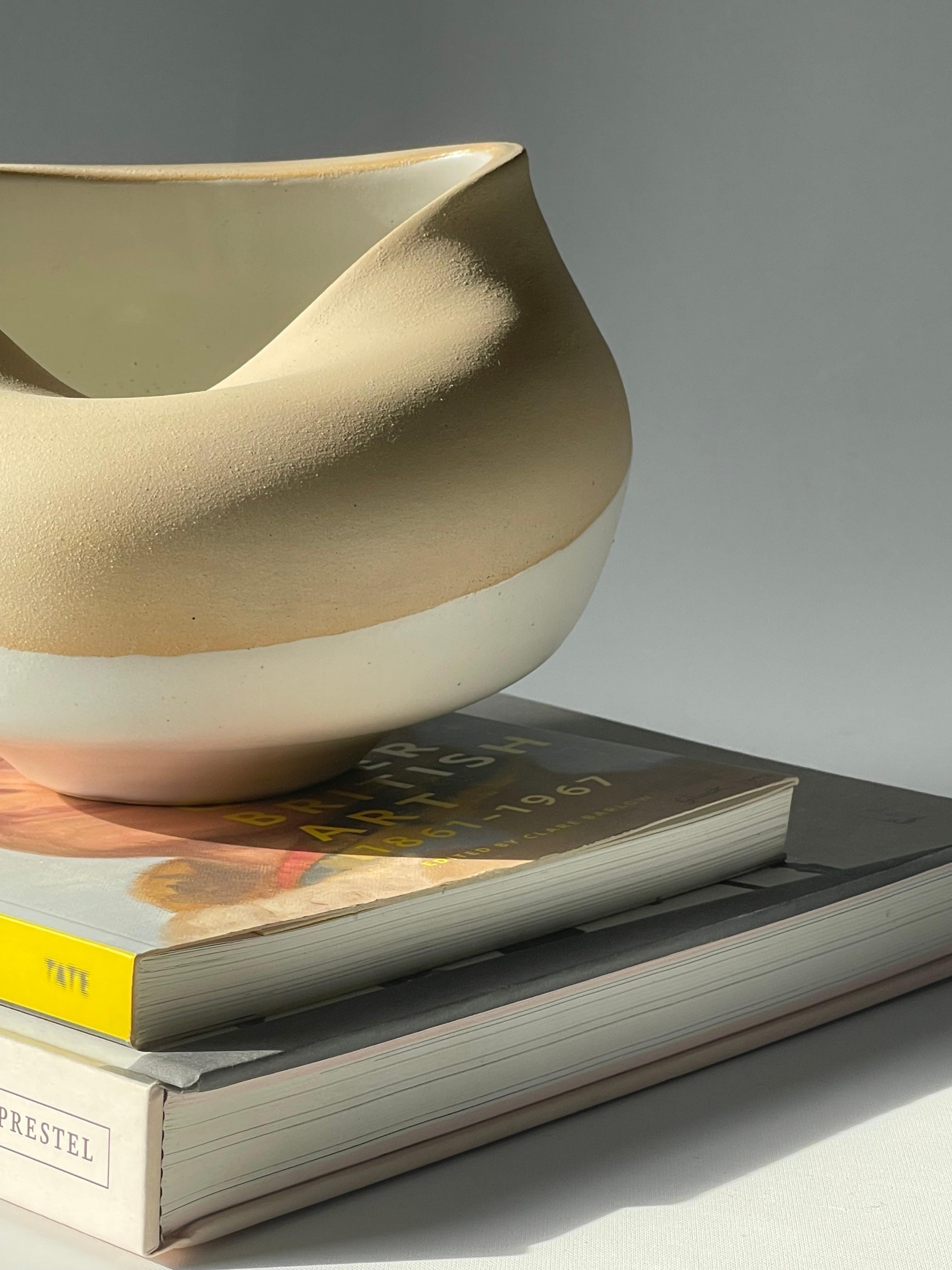 Contemporary Ceramic Two-Tone Matt Unglazed Waved Pottery Vase by FD21 Clay For Sale 6