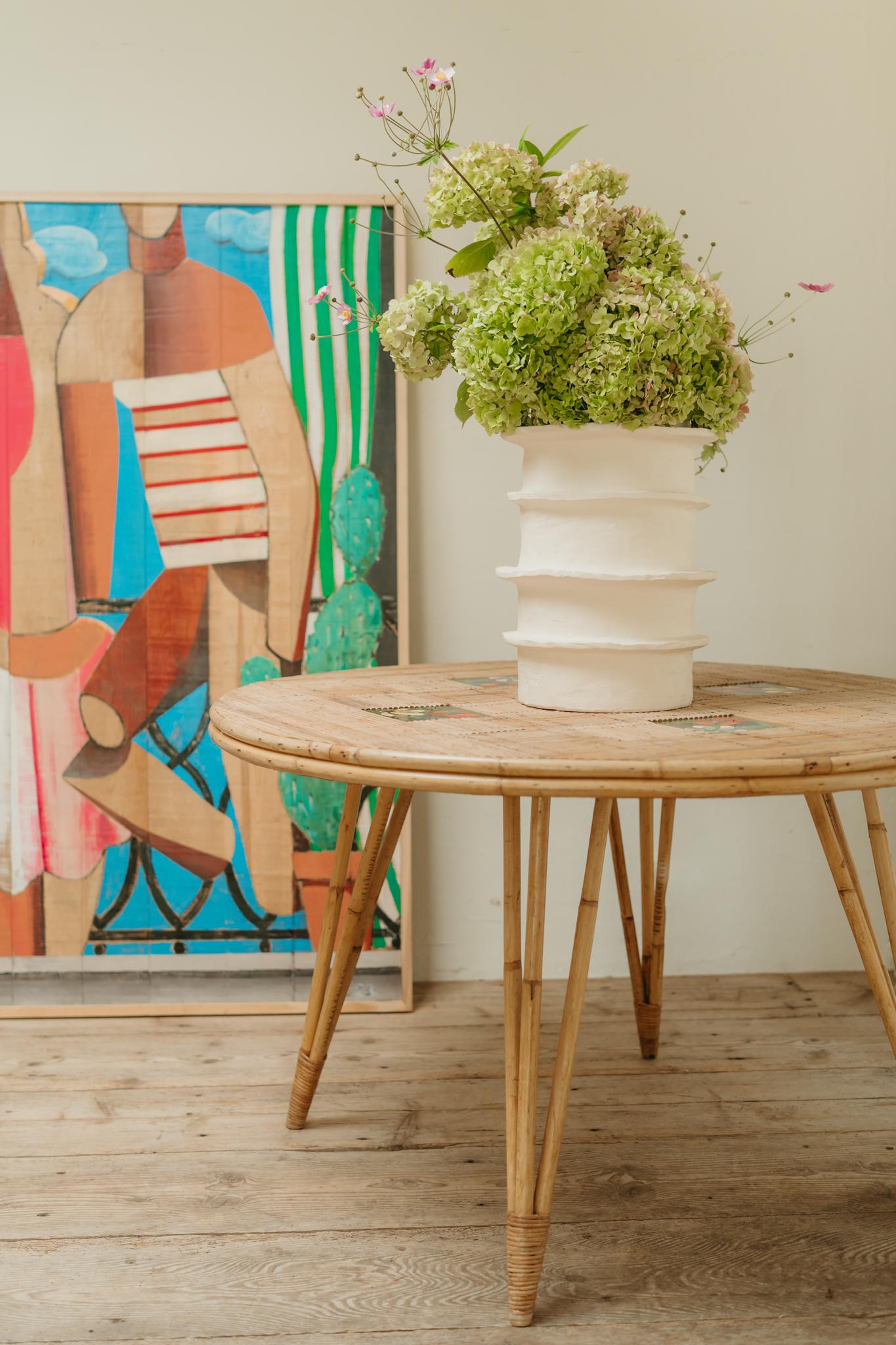 contemporary ceramic vase ... For Sale 1