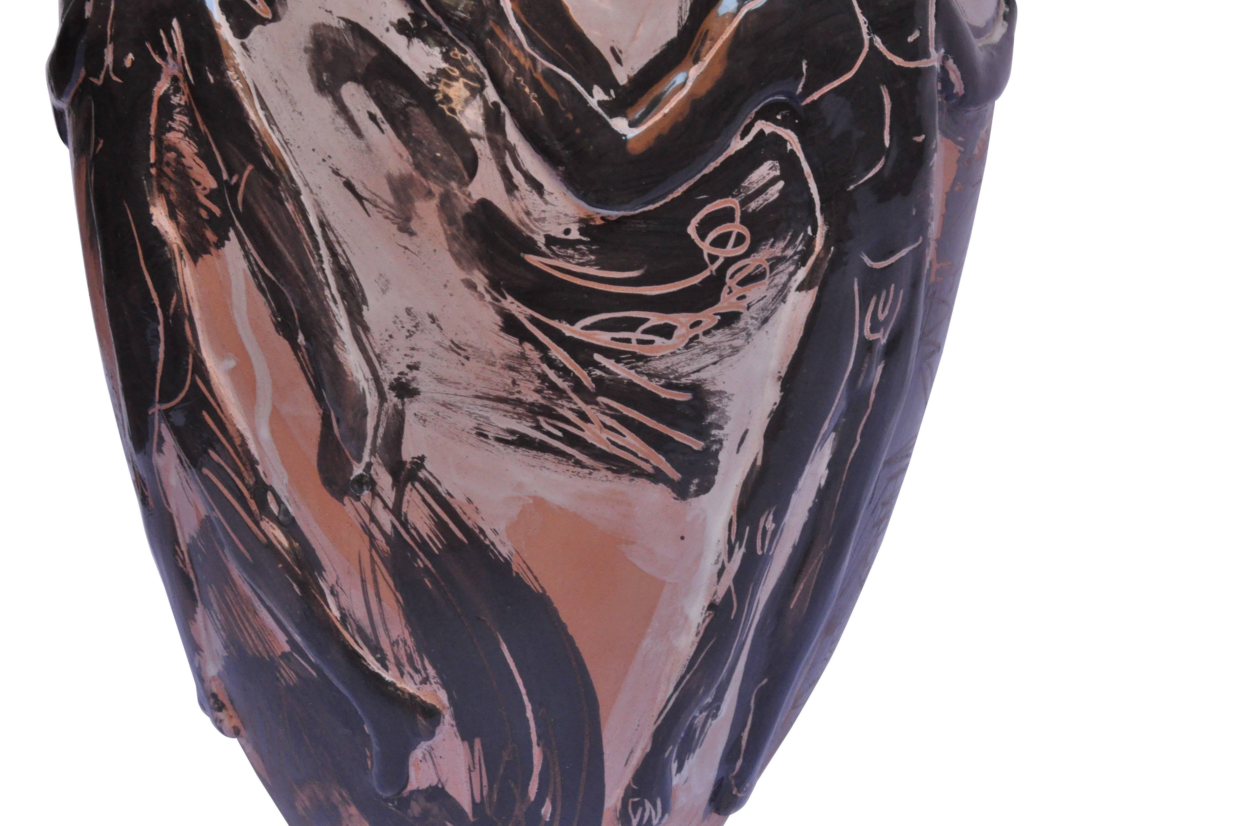 Mid-Century Modern Vase en céramique contemporain poterie majolique faite à la main en vente