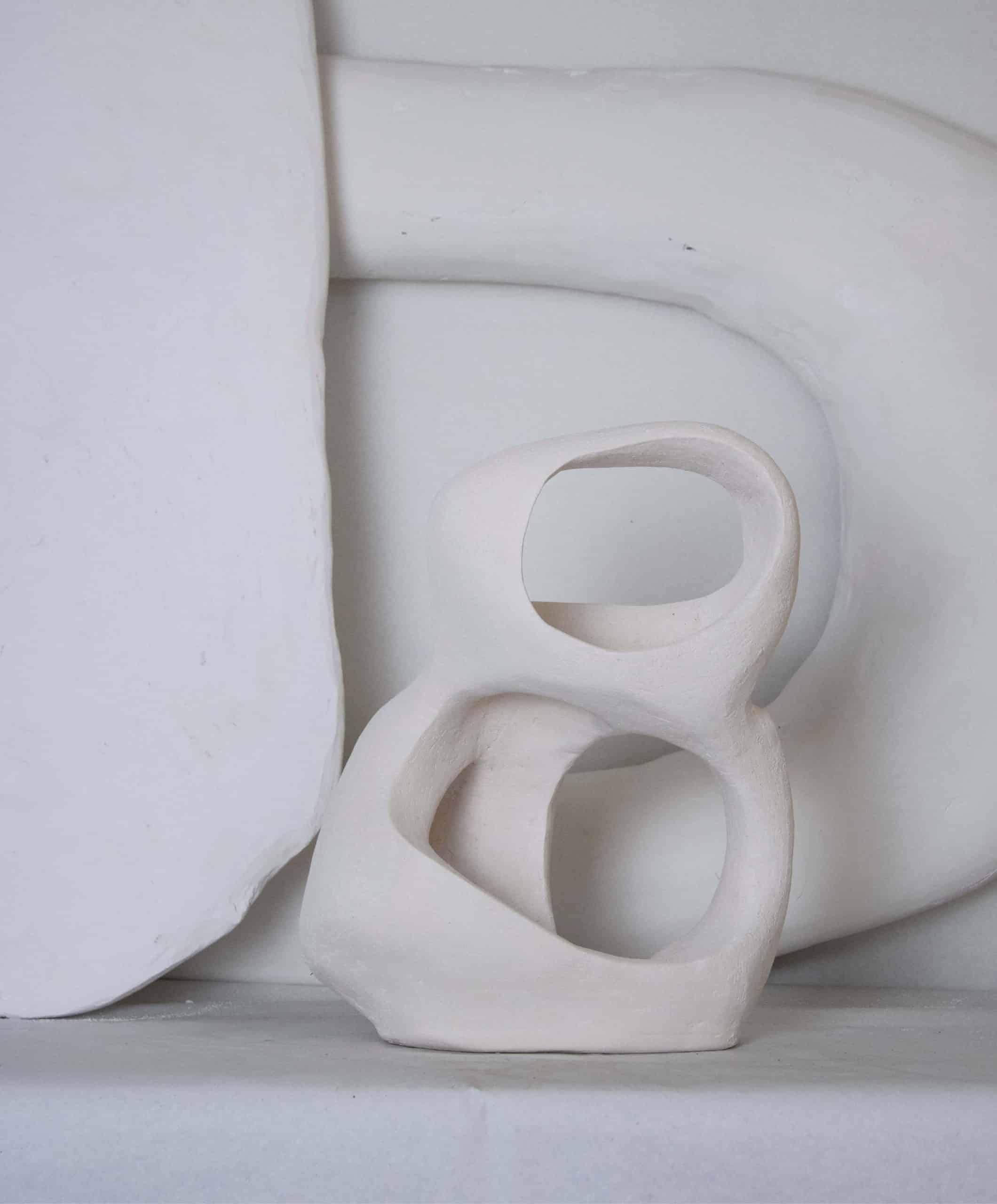 Jarrón de cerámica contemporáneo, moderno y orgánico hecho a mano 