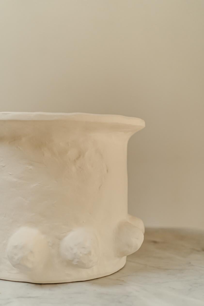 contemporary ceramic vases  For Sale 7