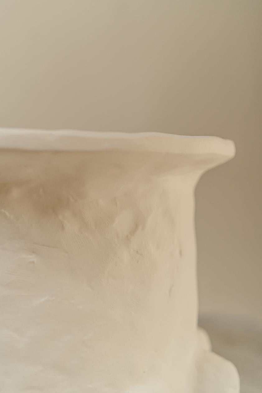 contemporary ceramic vases  For Sale 9