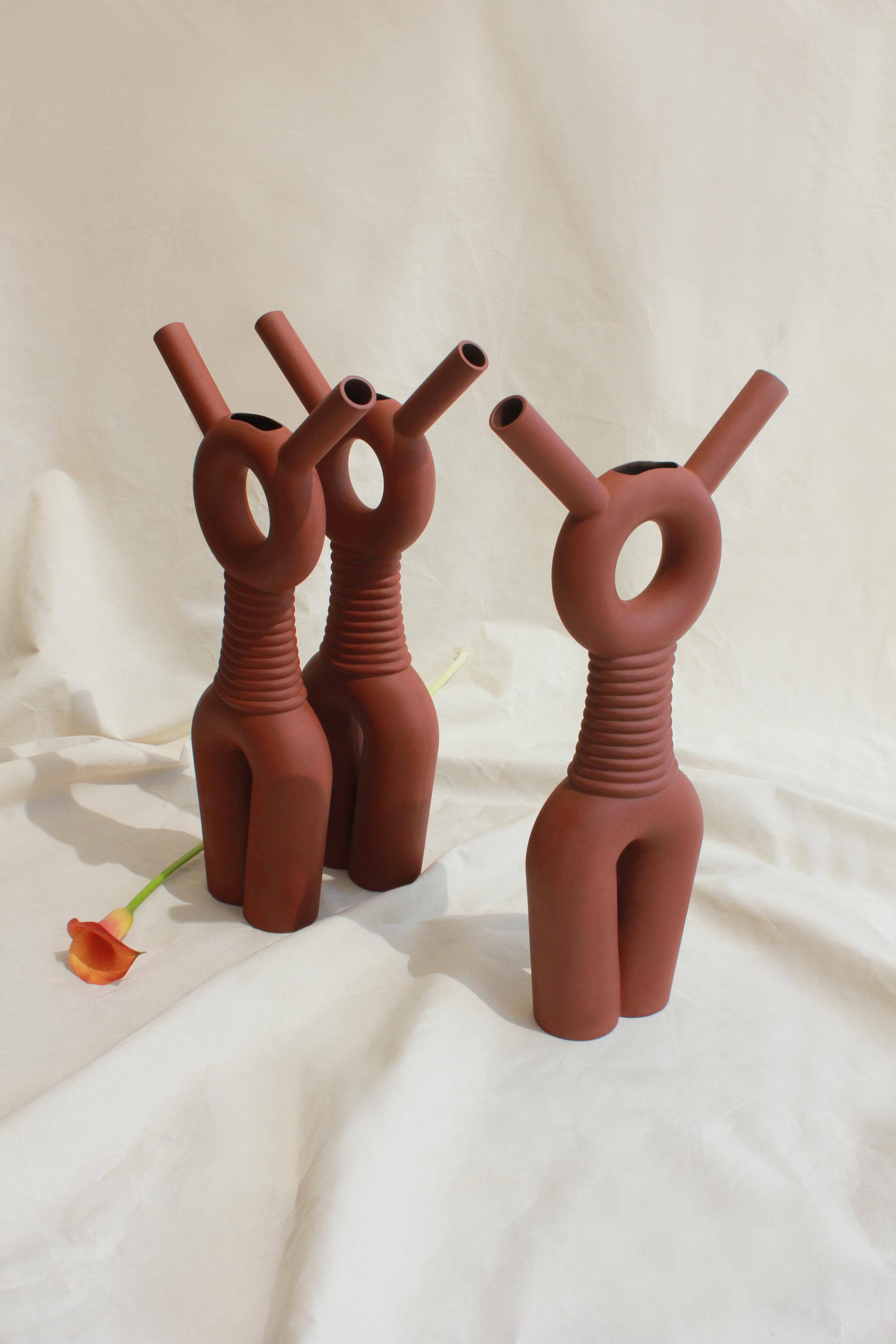 Zeitgenössische Keramik-Wasserdose für Vasen und Garten (21. Jahrhundert und zeitgenössisch) im Angebot