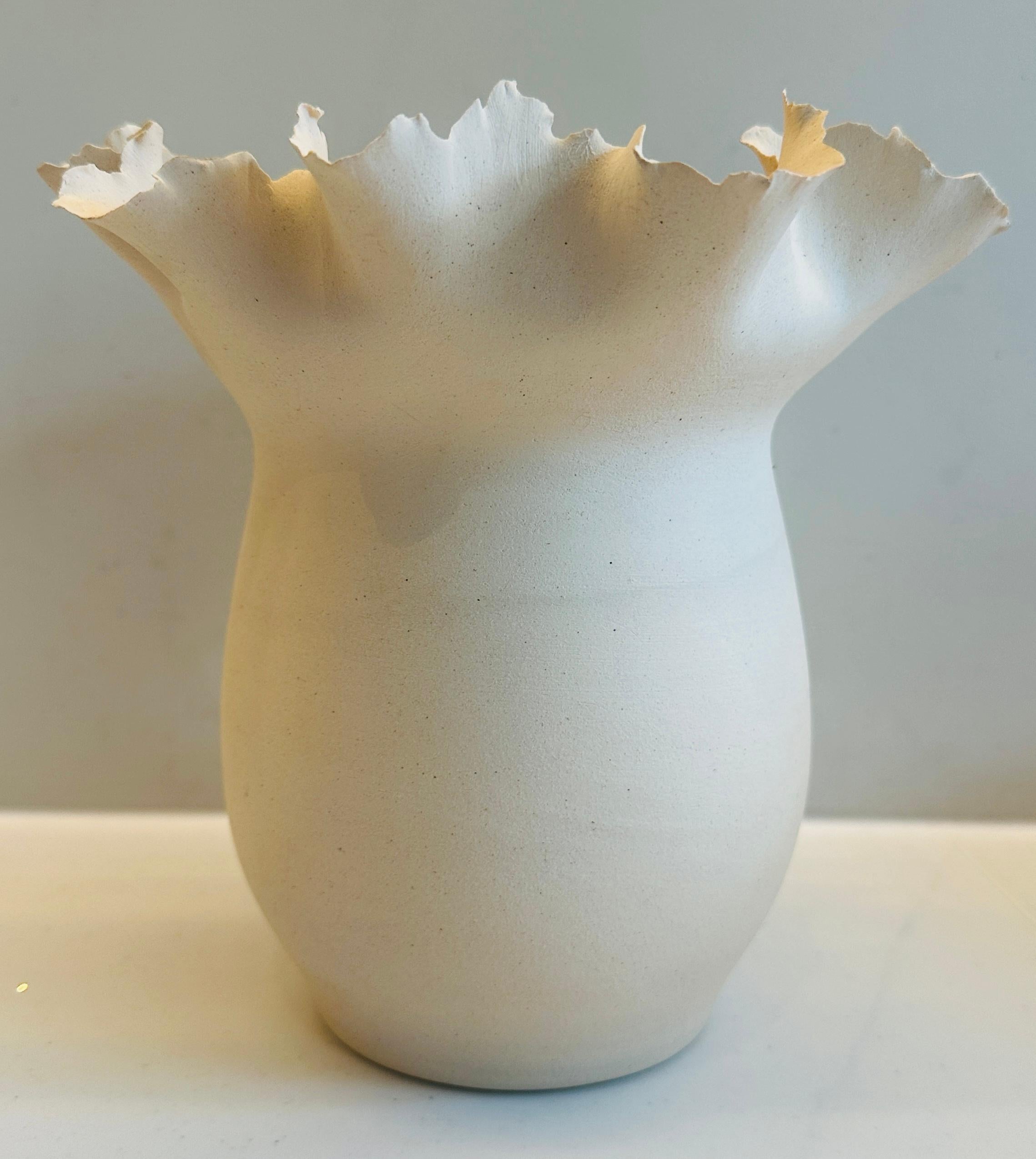 Brazilian Contemporary Ceramic Waved Flower Rim Pottery Grey Drip Vase Planter - FD21 Clay