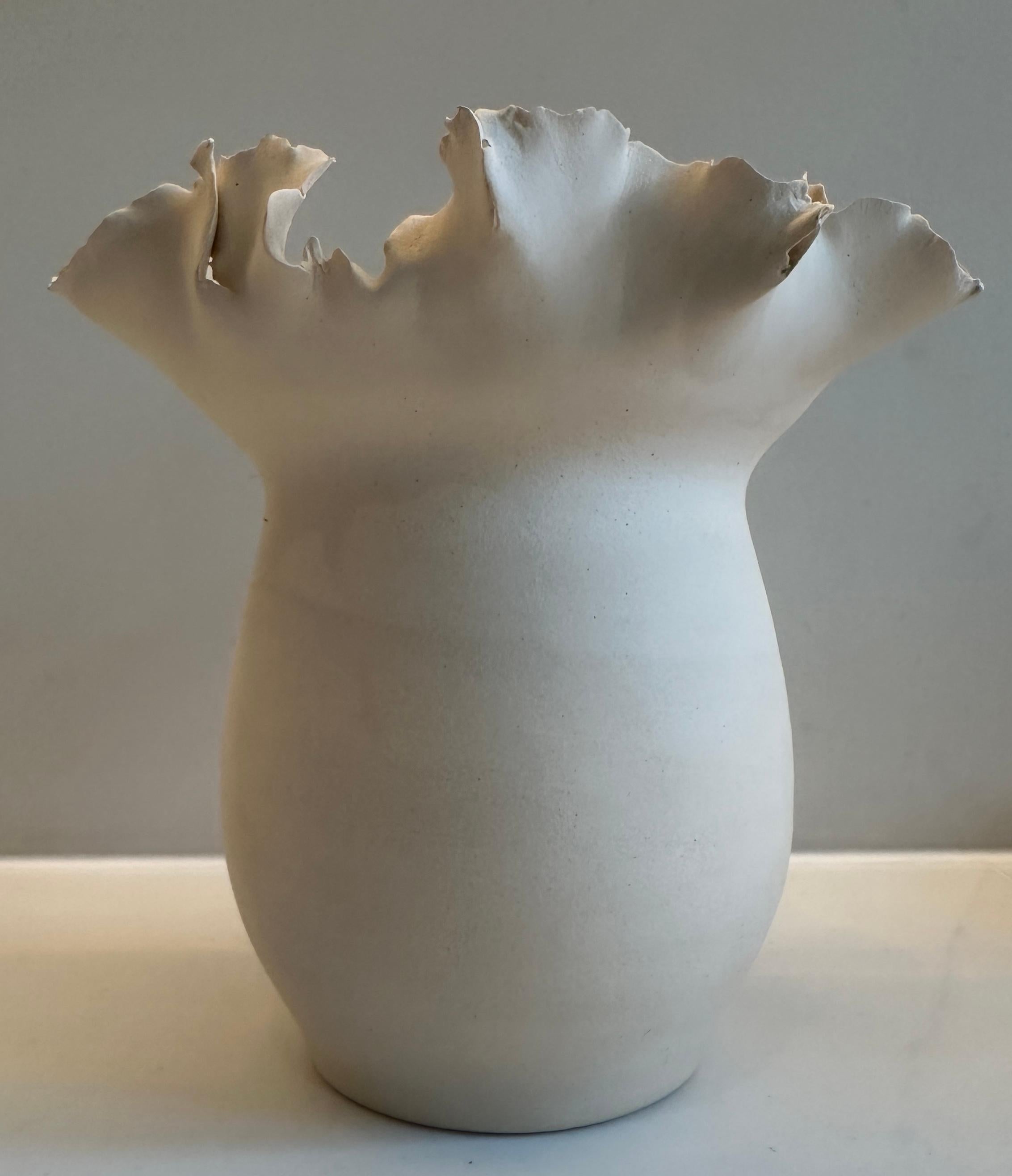 Contemporary Ceramic Waved Flower Rim Pottery Grey Drip Vase Planter - FD21 Clay 3