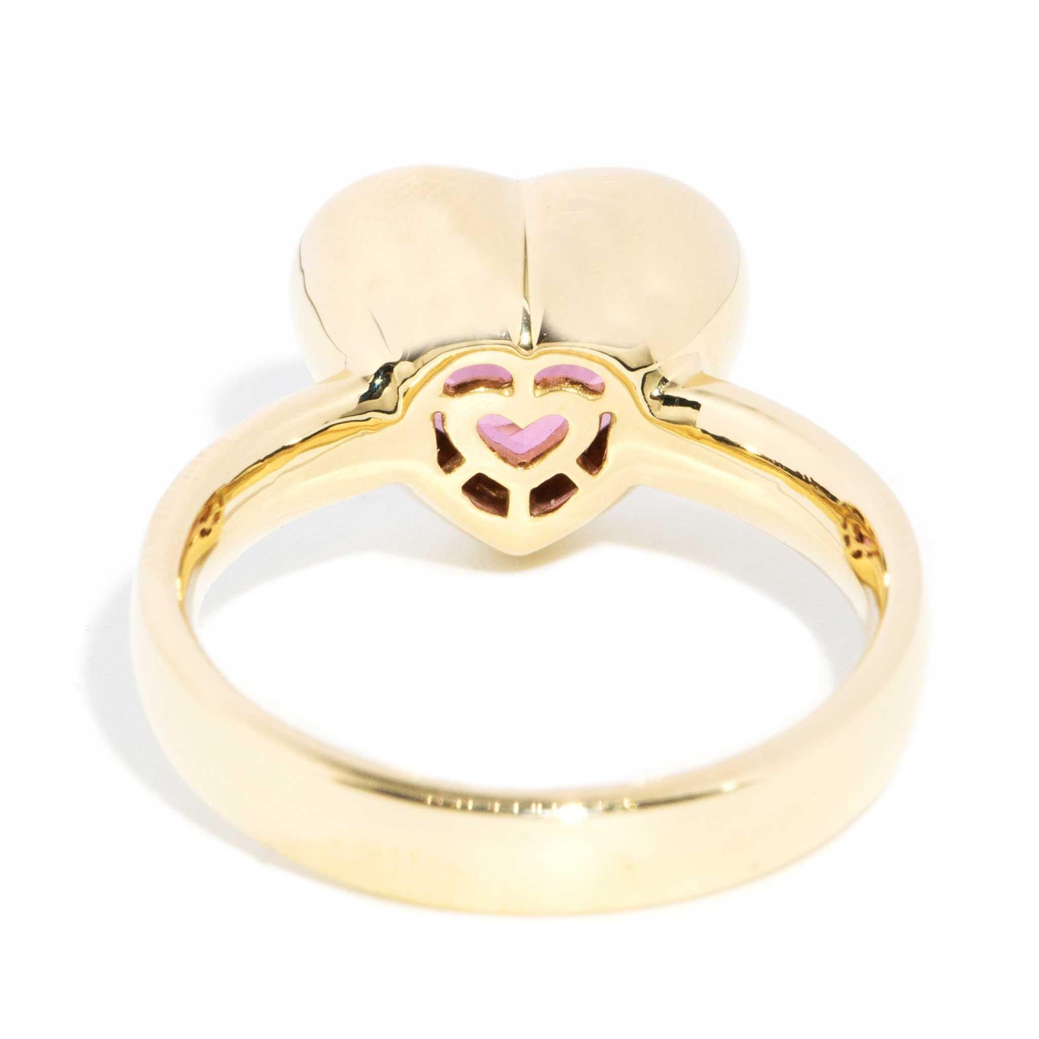 Contemporary Cerys 2.97 Carat Pink Tourmaline Heart Ring 18 Carat Gold For Sale 6