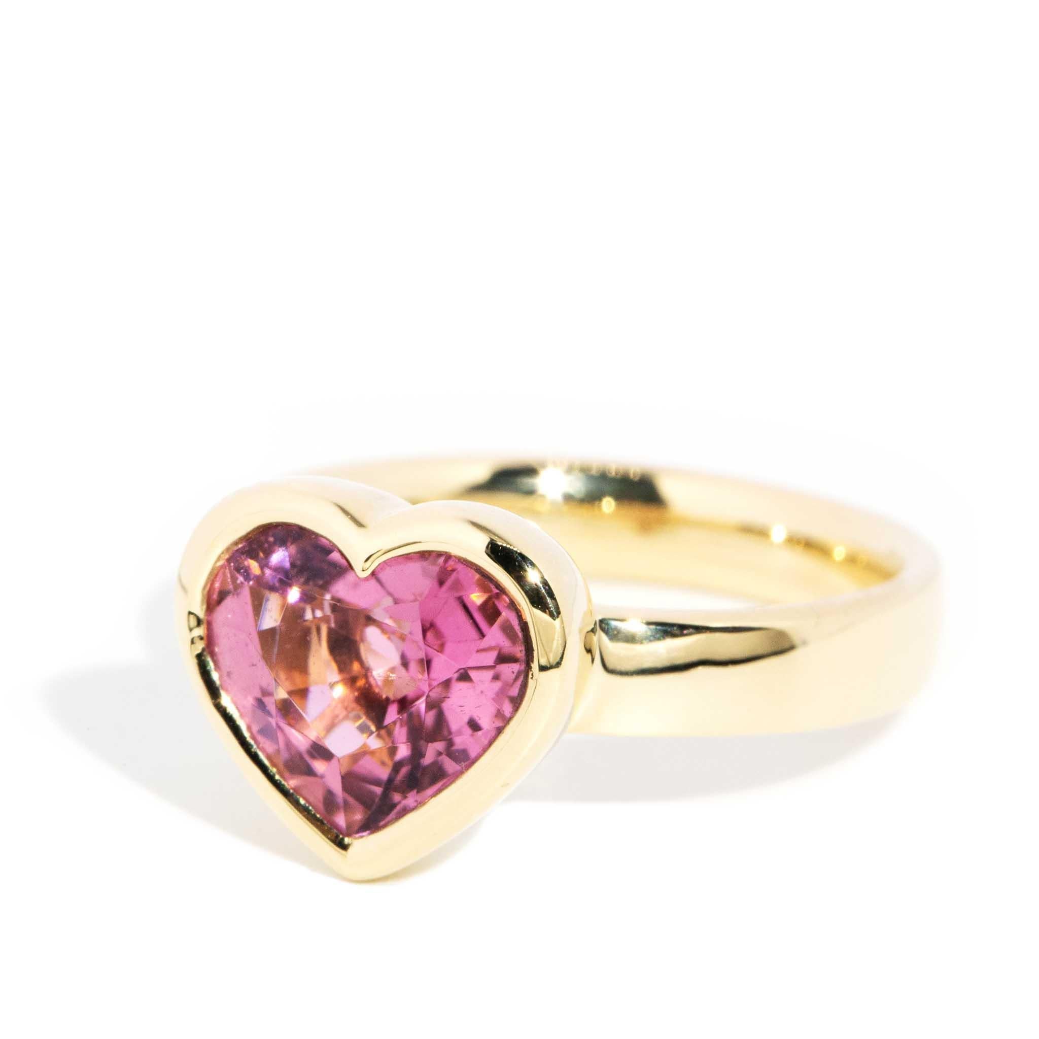 Contemporary Cerys 2.97 Carat Pink Tourmaline Heart Ring 18 Carat Gold In New Condition For Sale In Hamilton, AU