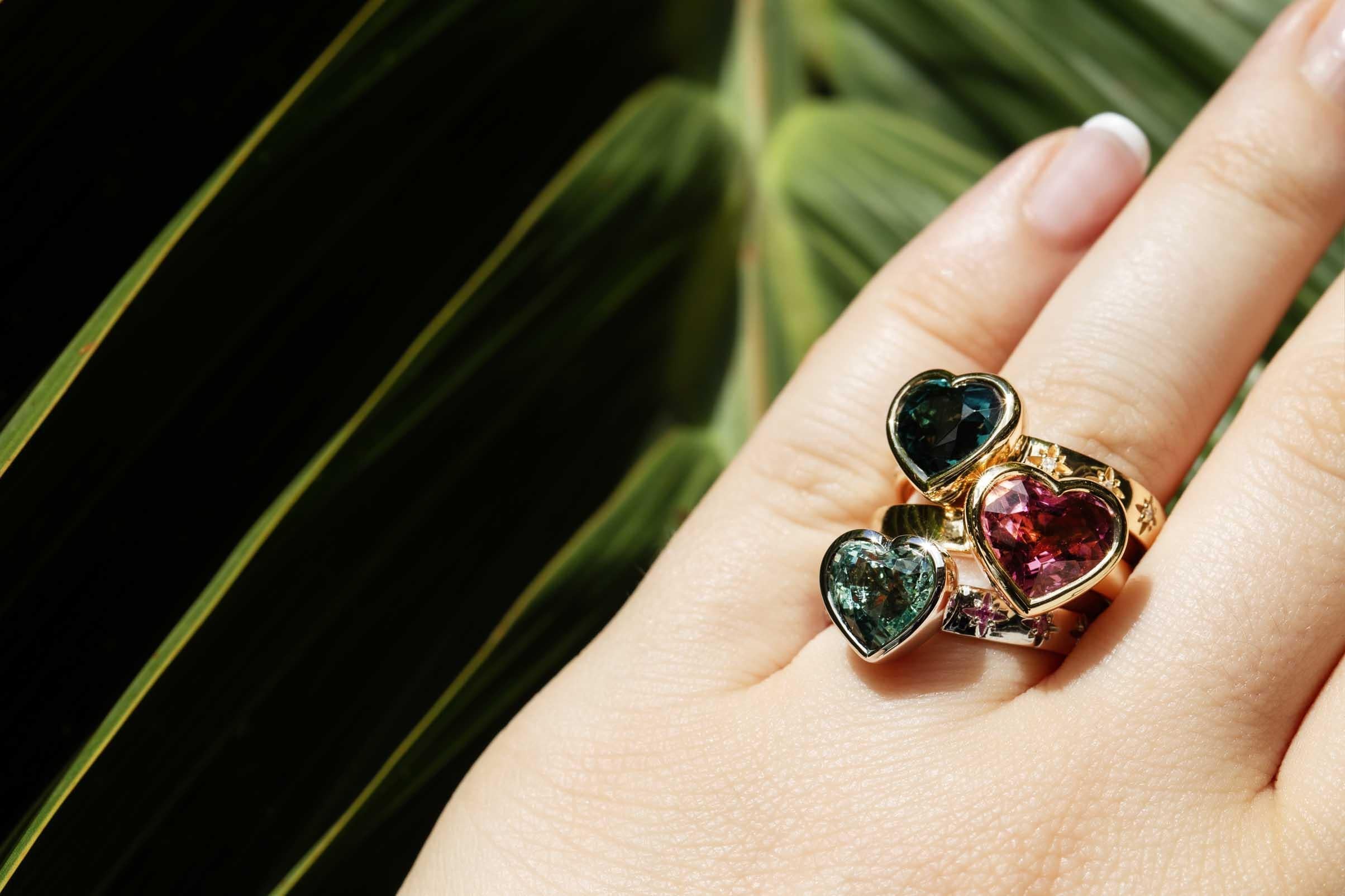 Contemporary Cerys 2.97 Carat Pink Tourmaline Heart Ring 18 Carat Gold 1