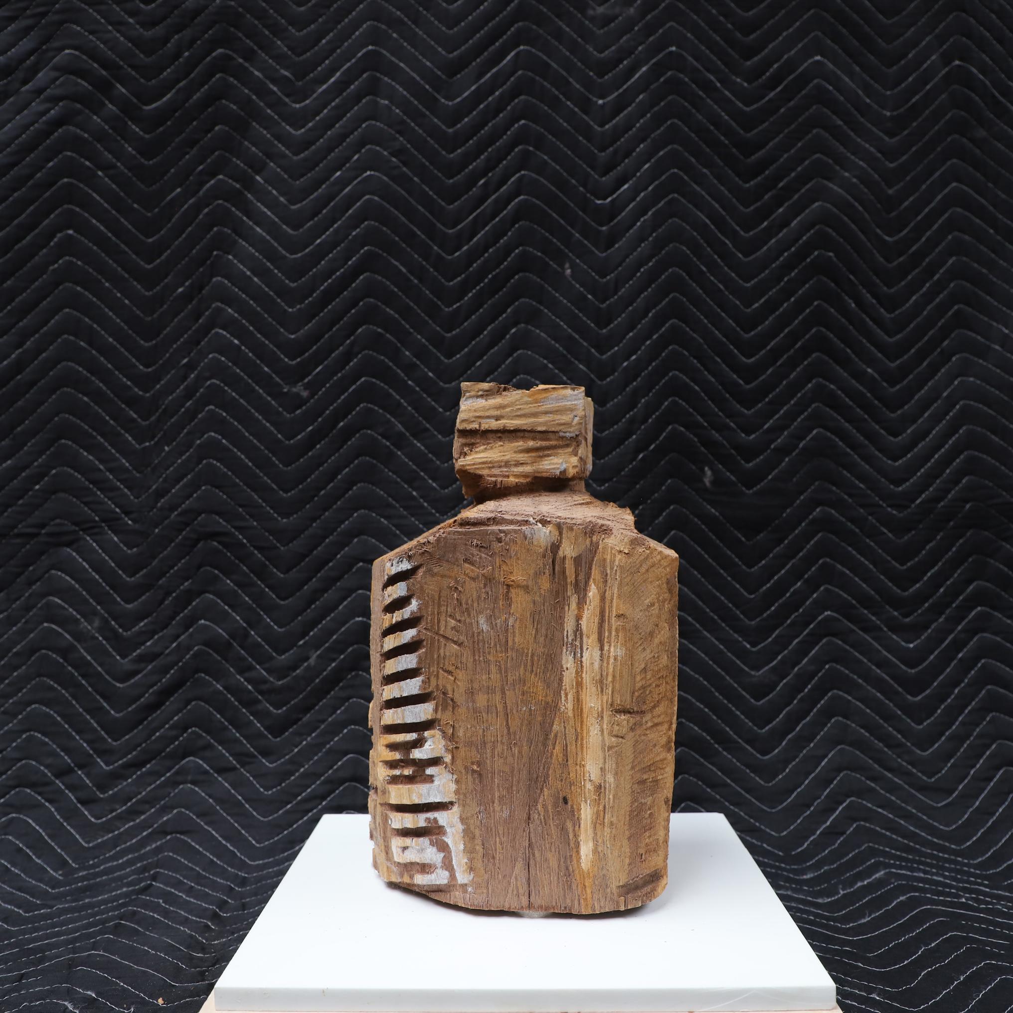 Contemporary Kettensäge geschnitzt Holzskulptur 011 von Studio Melrose (amerikanisch) im Angebot