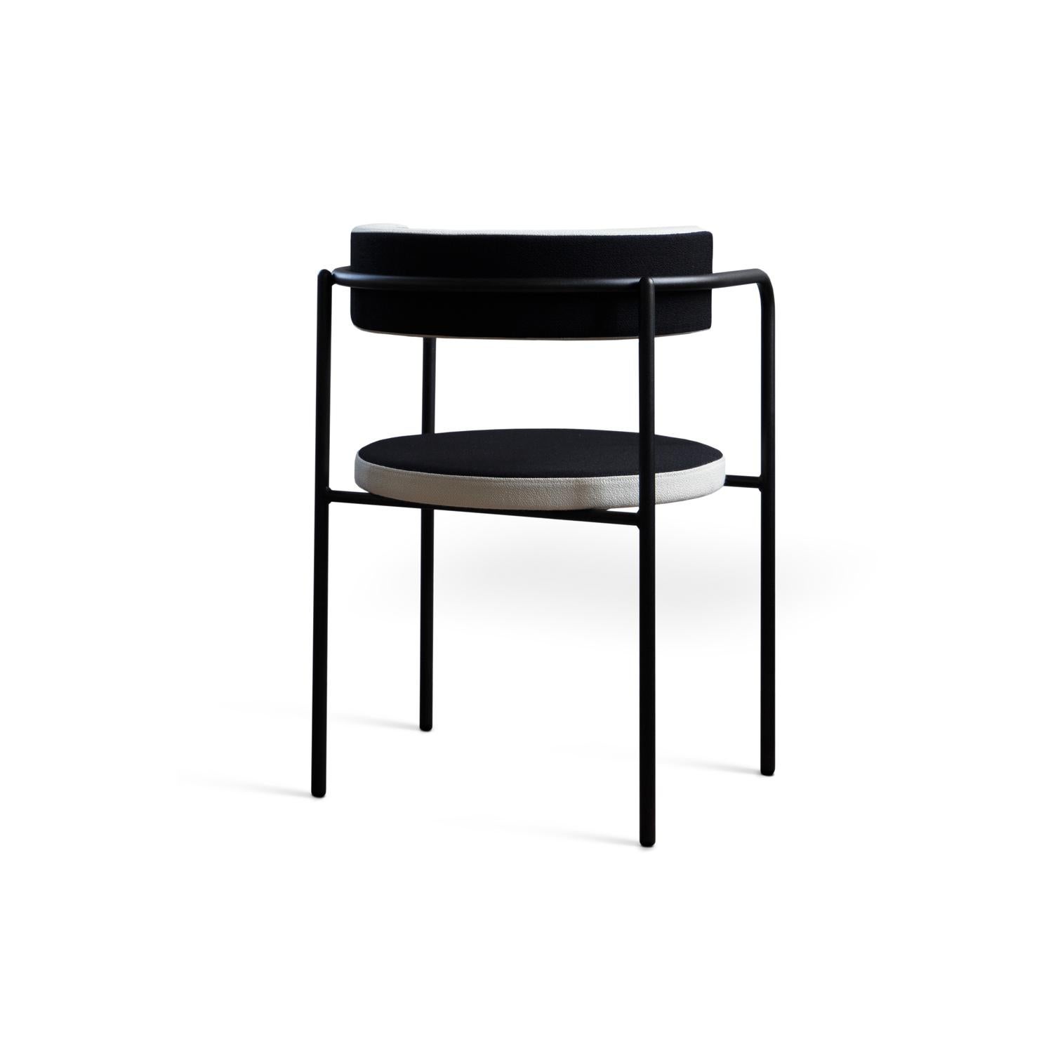 FF 4-Legs, chair 
Design: Friends & Founders

Model shown : VIDAR 3 - KVADRAT 1880 Black + 1511 White

Upholstery available in a wide range of fabrics and leathers

Legs:
4 legs or cantilever
Black steel or chrome

Back:
Rounded or cubic


Price may