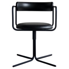 Silla Contemporánea 'FF Swivel' Estructura Negra, Piel Negra