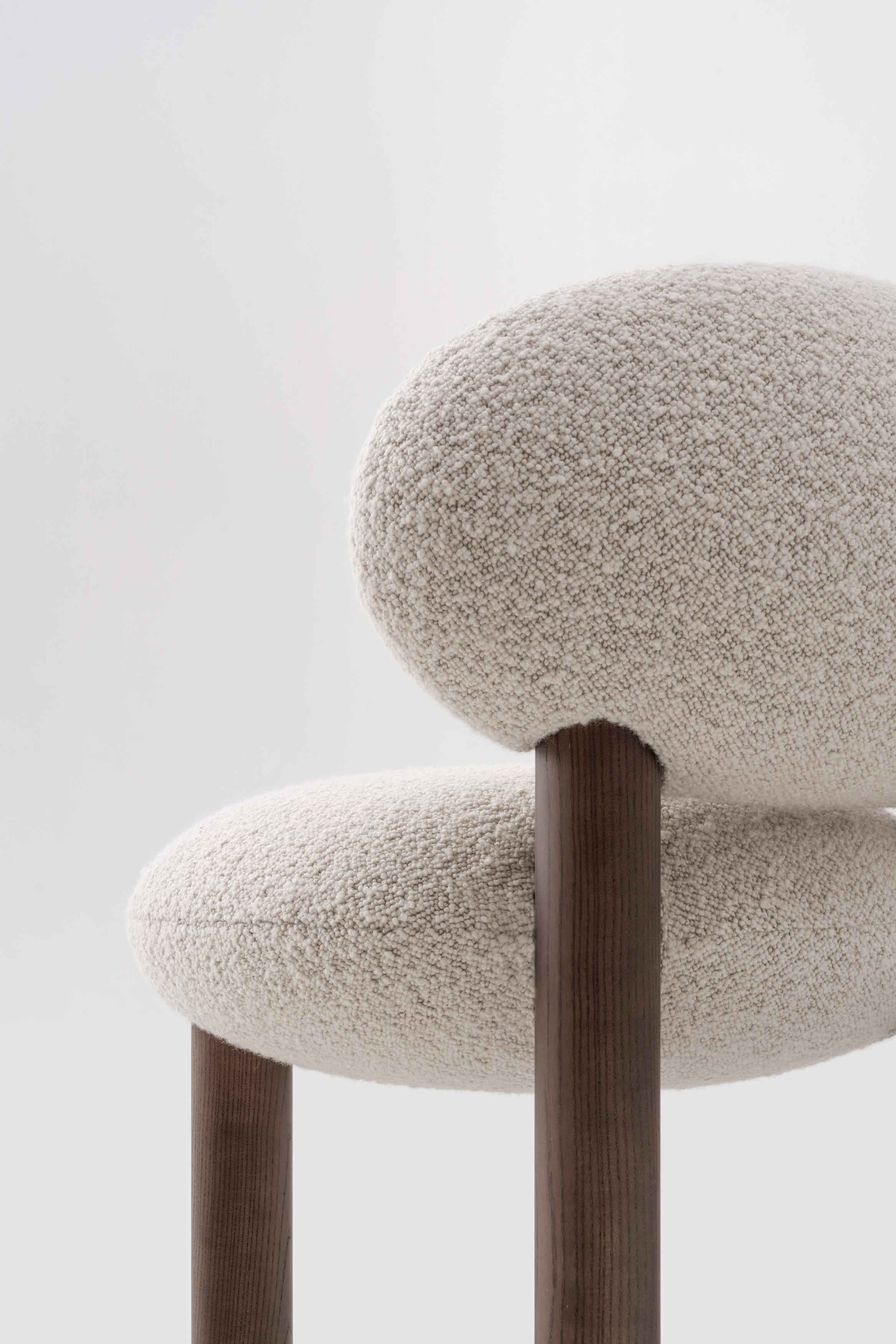 Organic Modern Contemporary Chair 'Flock CS2' by Noom, Karakorum, Brown Legs For Sale