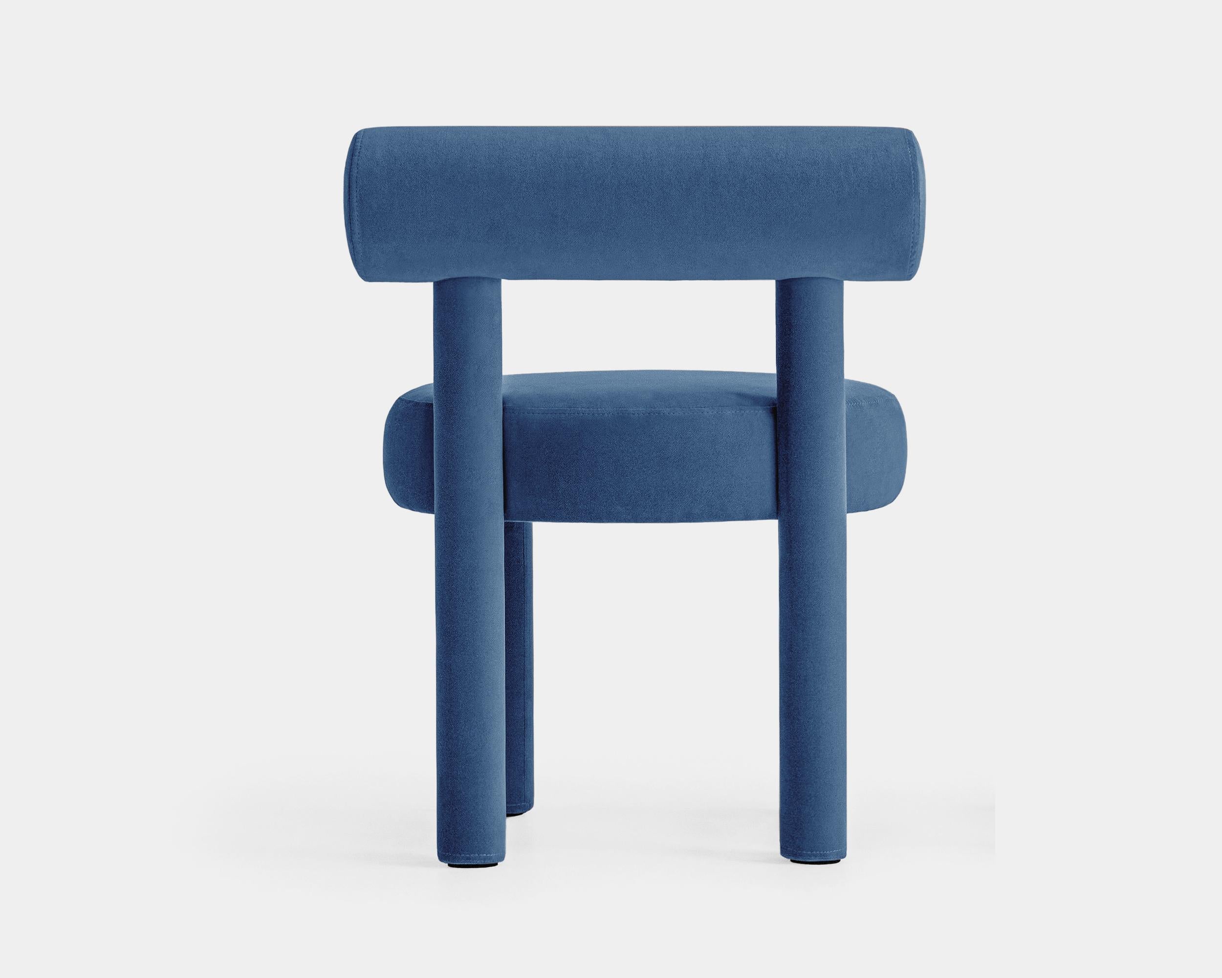 Chair Gropius CS1
Designer: Kateryna Sokolova

Model in the main picture : Collection - Magic velvet, Color - Blue 2233

Dimensions:
Height: 74 cm / 29,13 in
Width: 57 cm / 22,44 in
Depth: 57 cm / 22,44 in
Seat height: 47 cm / 18,11 in

New NOOM