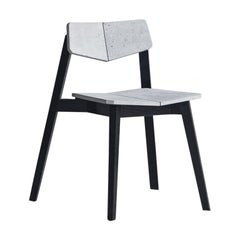 Silla Contemporánea "H" de Hormigón y Aluminio
