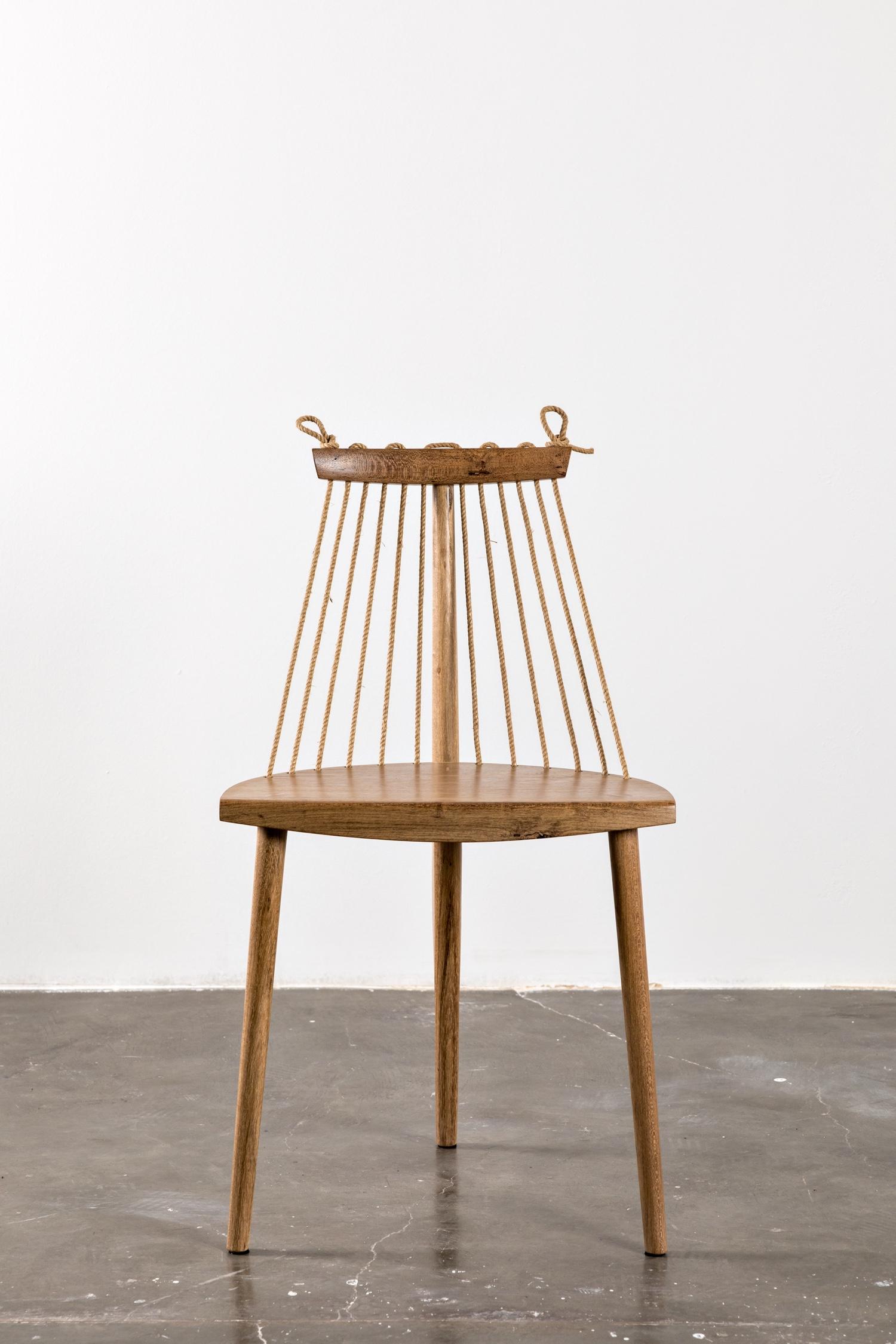 Zeitgenössischer Stuhl aus brasilianischem Hartholz von Ricardo Graham Ferreira (Ebonisiert) im Angebot