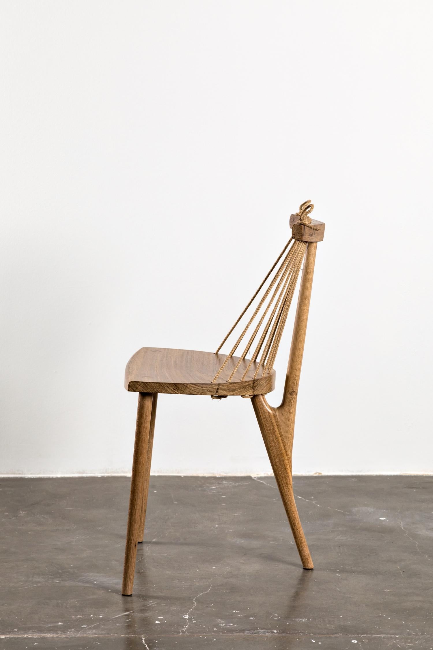 Zeitgenössischer Stuhl aus brasilianischem Hartholz von Ricardo Graham Ferreira im Zustand „Neu“ im Angebot in Nova Friburgo, RJ