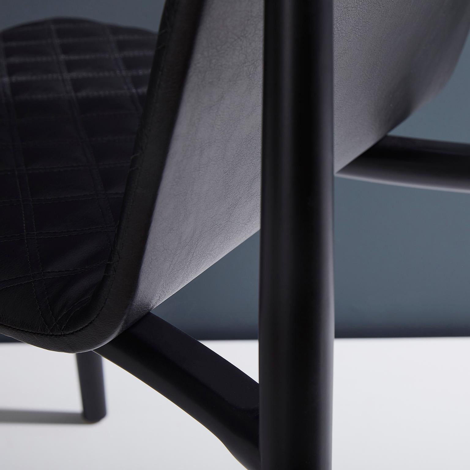 Chaise contemporaine en Wood Wood, revêtue de cuir ou de textile en vente 7