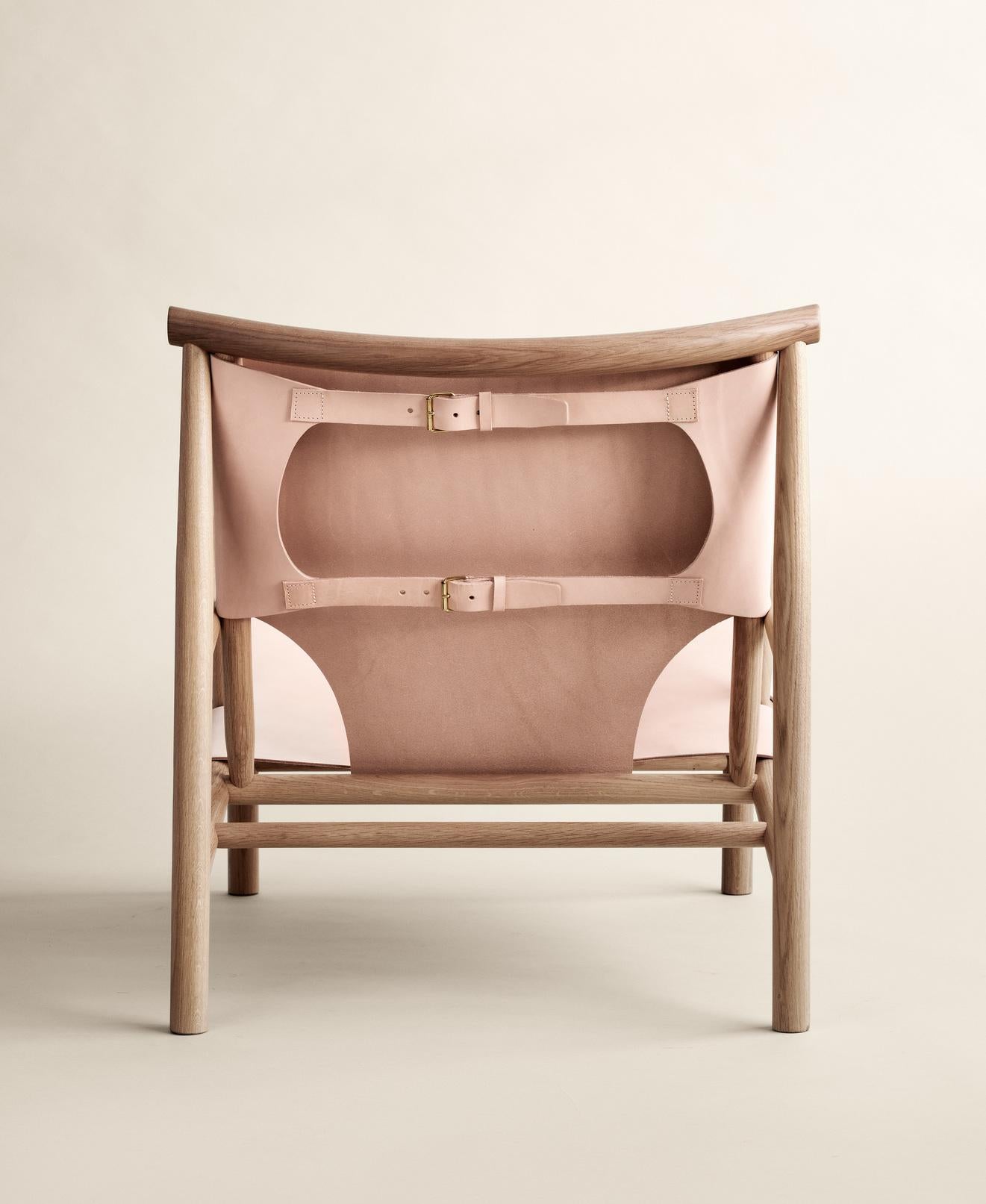 Danois Chaise contemporaine 'Samurai' par Norr11, Chêne naturel et cuir Nature en vente