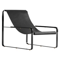 Classic Minimal Contemporary Chaise Lounge in metallo nero fumé e pelle nera