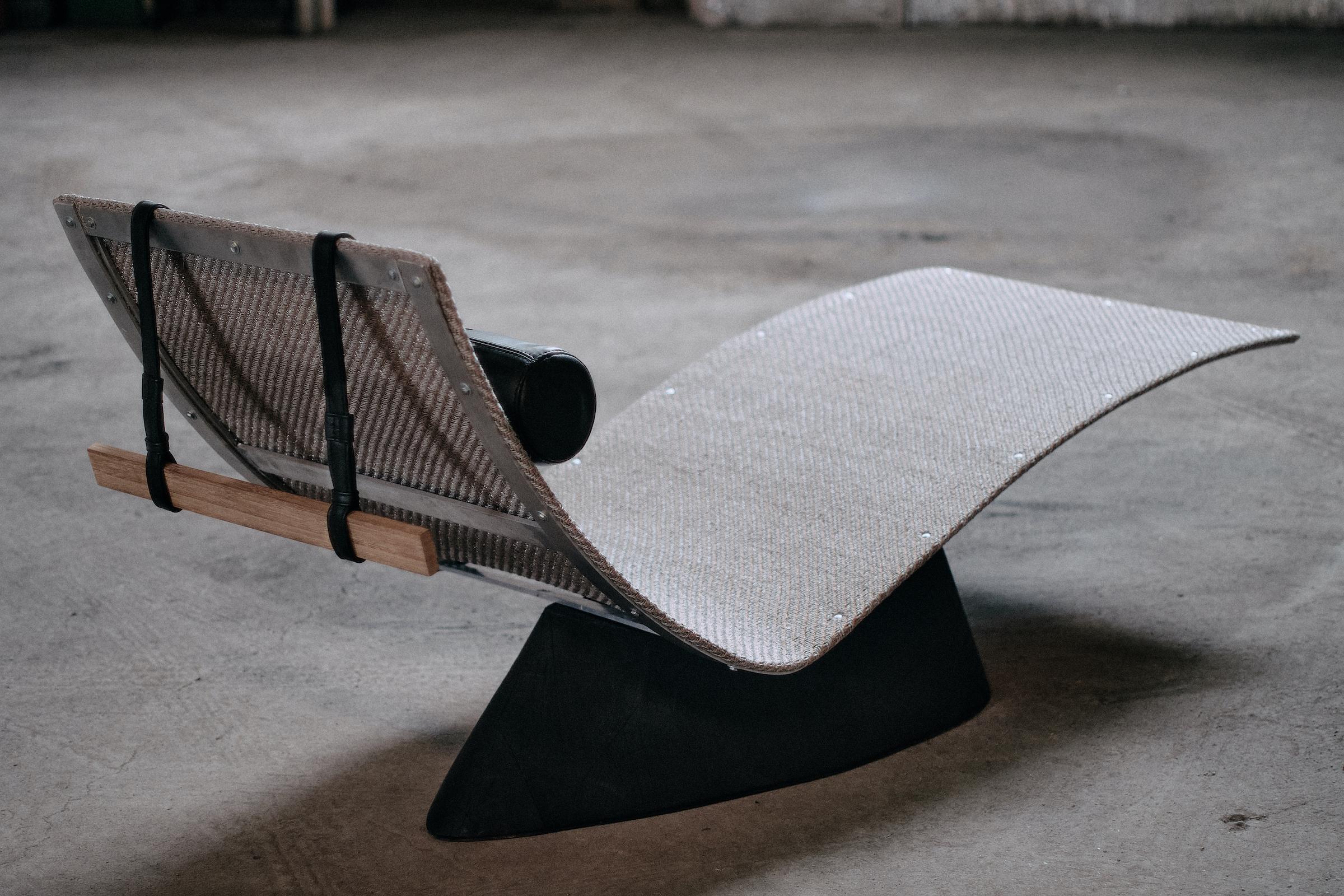 Chaise longue contemporaine 'Cherlon' par AM Contemporary en vente 13