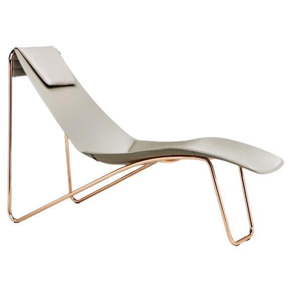 Contemporary Chaise Longue In Sled Base Offered In Leather