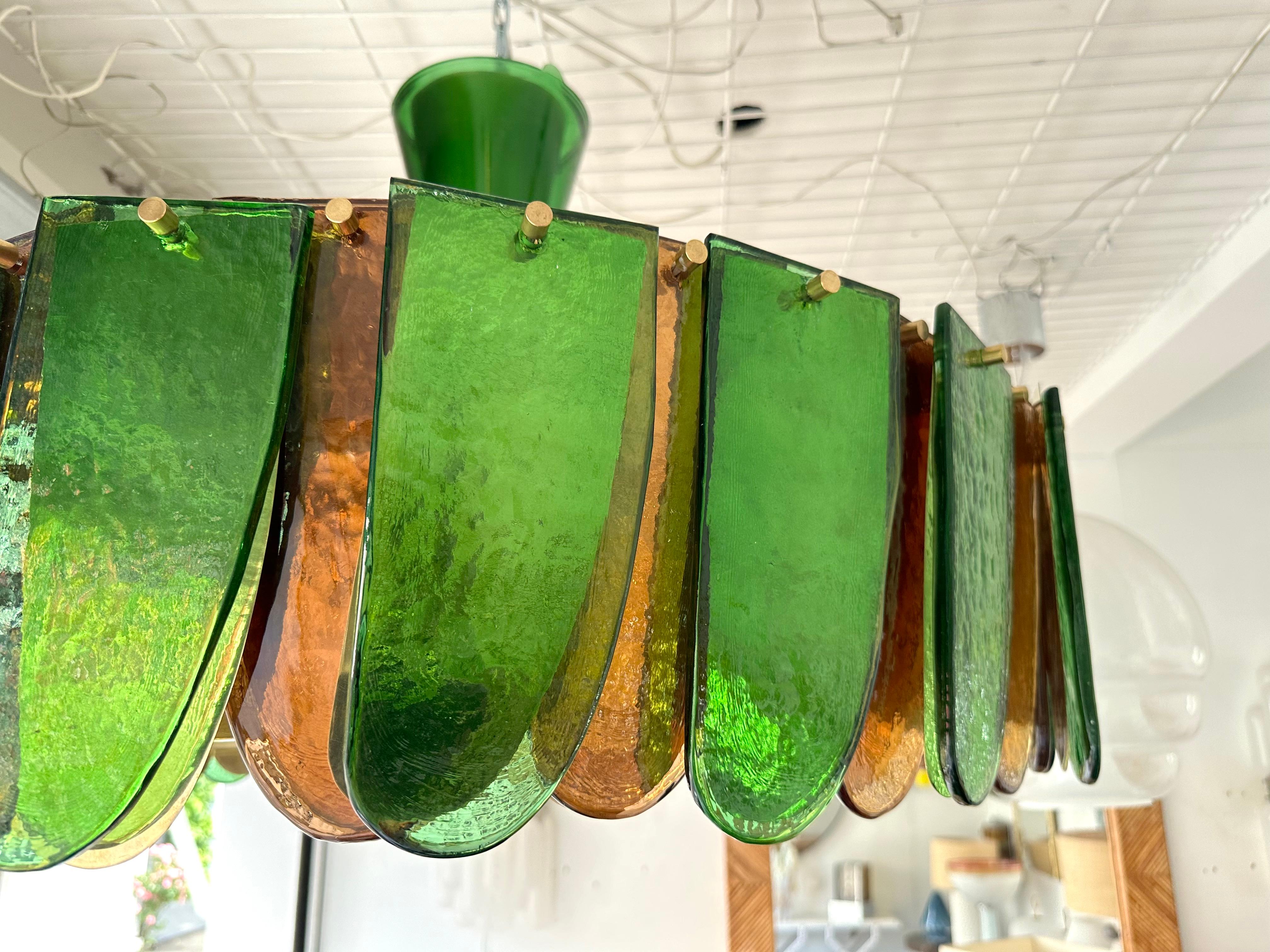 Contemporary Chandelier Brass and Murano Glass Blade, Italy For Sale 2