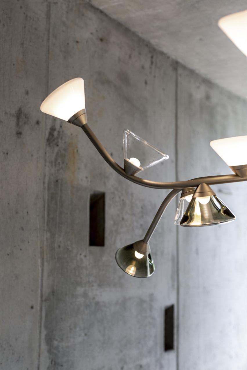 Lampadario contemporaneo 'Linfa' 565.18 di Federico Peri x TOOY, oro in vendita 1