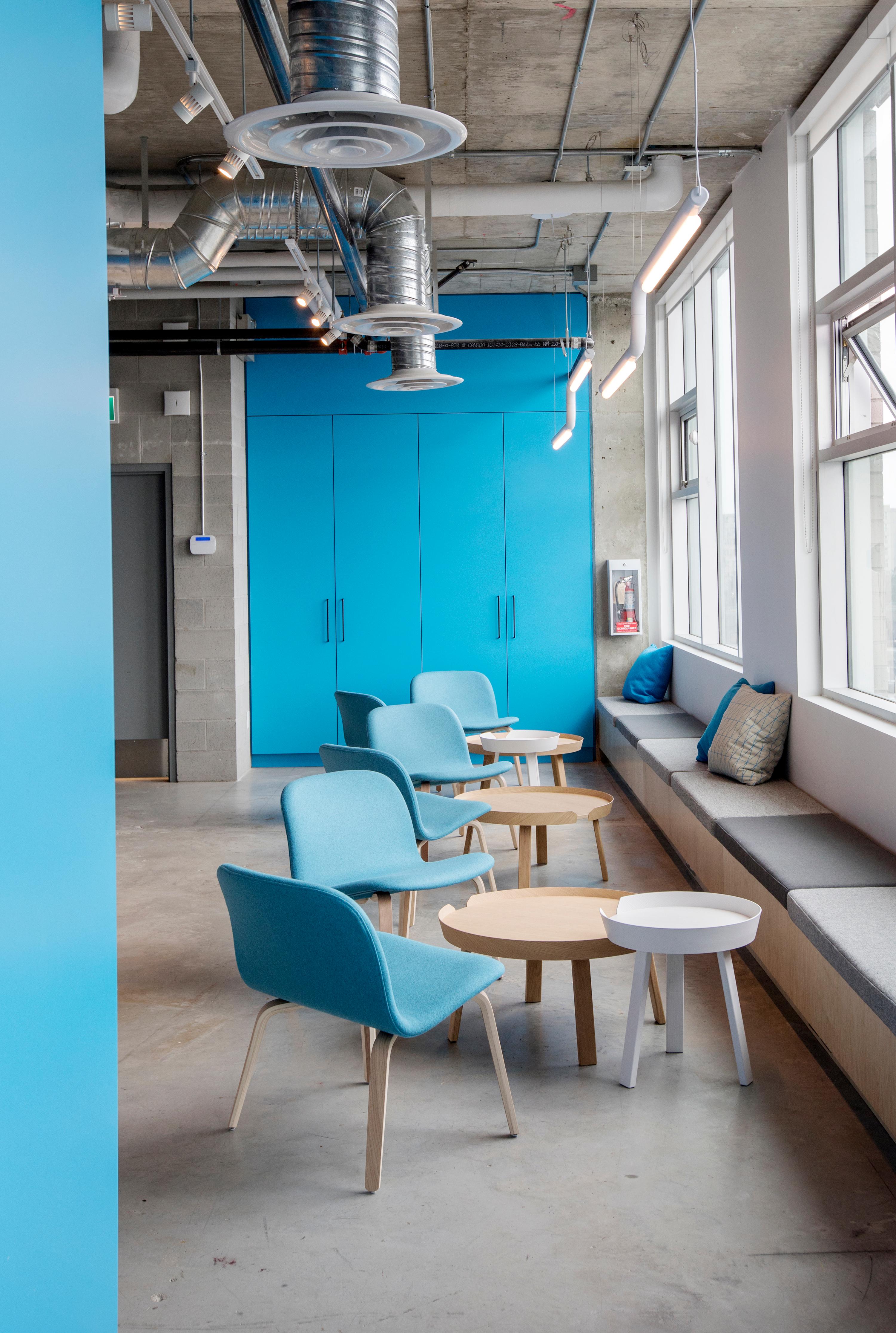 Lampadario contemporaneo / Lampada a sospensione 'Pipeline CM3-P' Ottone di P & A In condizioni Nuovo in vendita a Paris, IDF