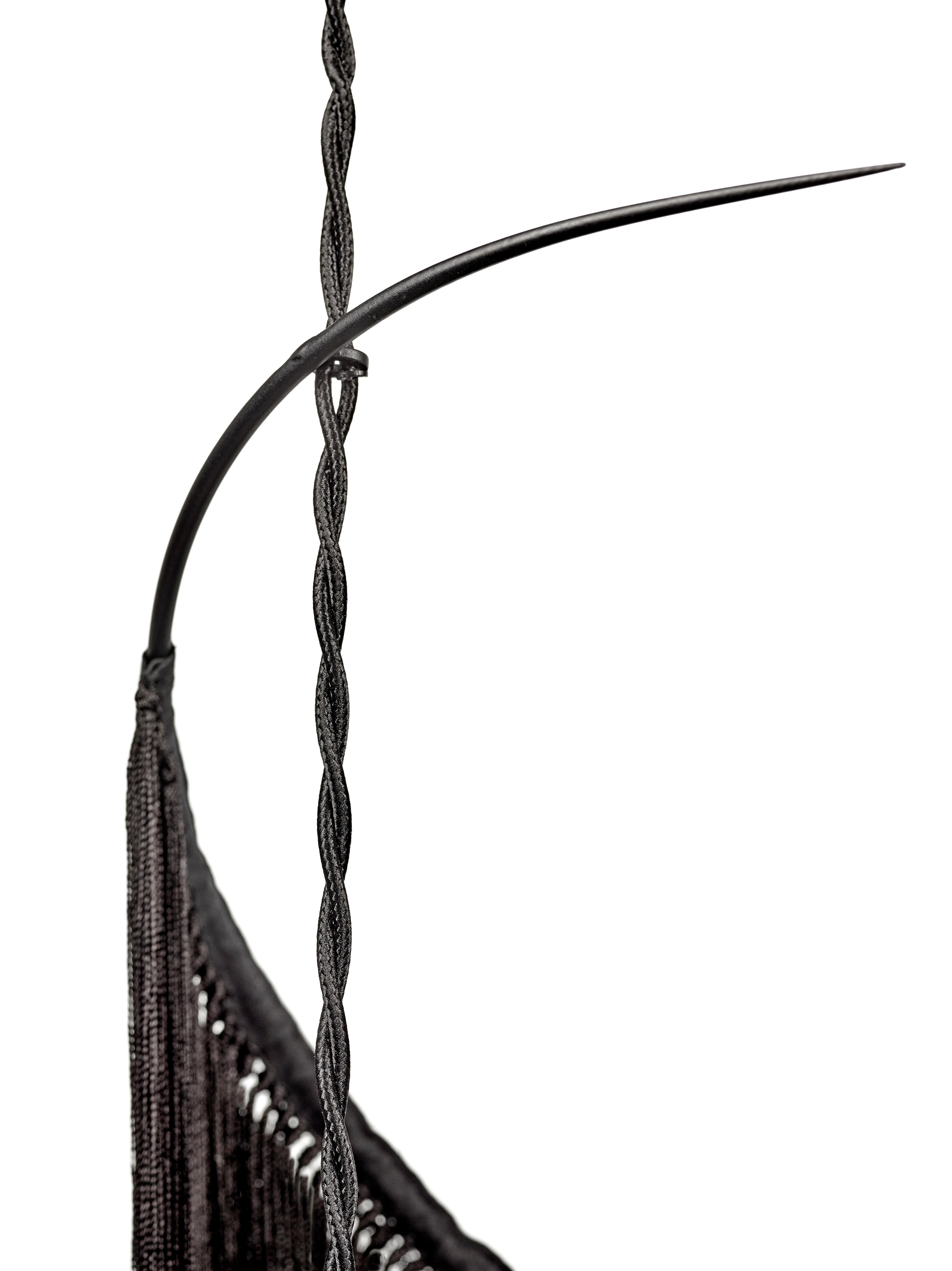 Lampadario contemporaneo 'Rey I' Black/White Threads di Ann Demeulemeester in vendita 3
