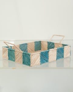 Bandeja rectangular contemporánea de ratán a cuadros con asas