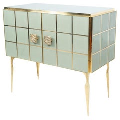 Commodes and Chests of Drawers