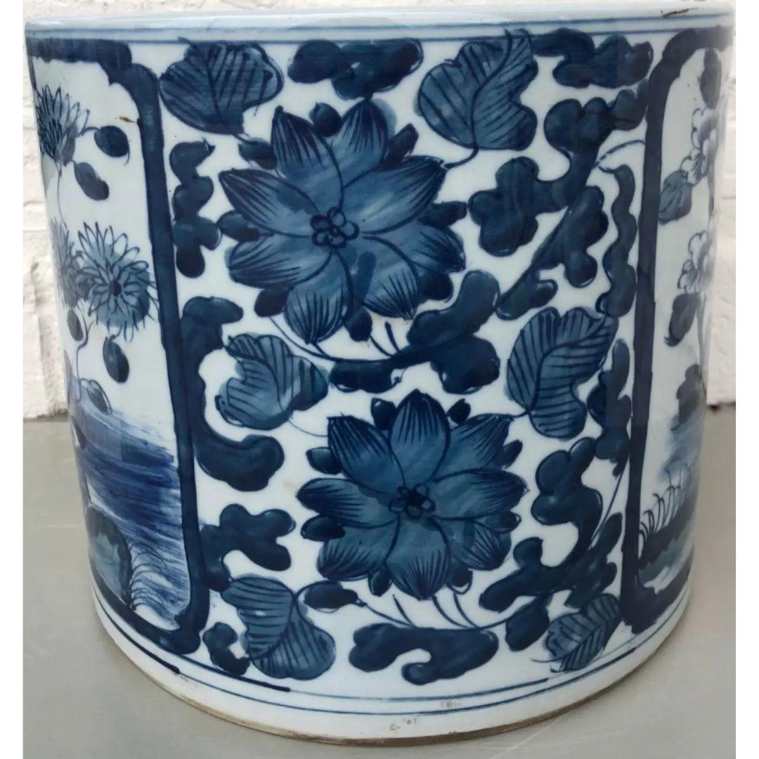 Chinese Contemporary Chinoiserie Planter With Bird in Window Motif For Sale