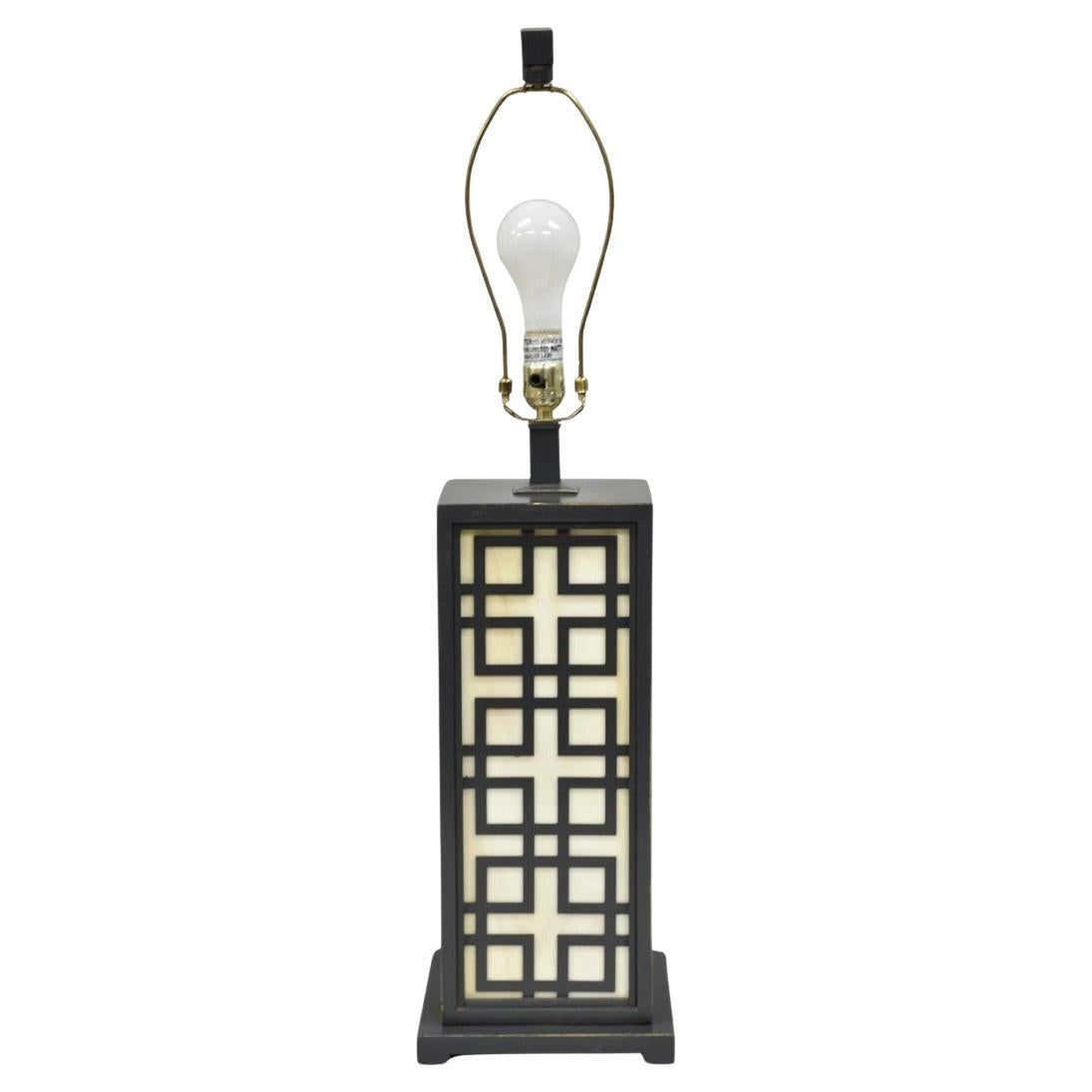 Lámpara de Sobremesa Contemporánea Chinoiserie Vidrieras Metal Cepillado Diseño Calado en venta