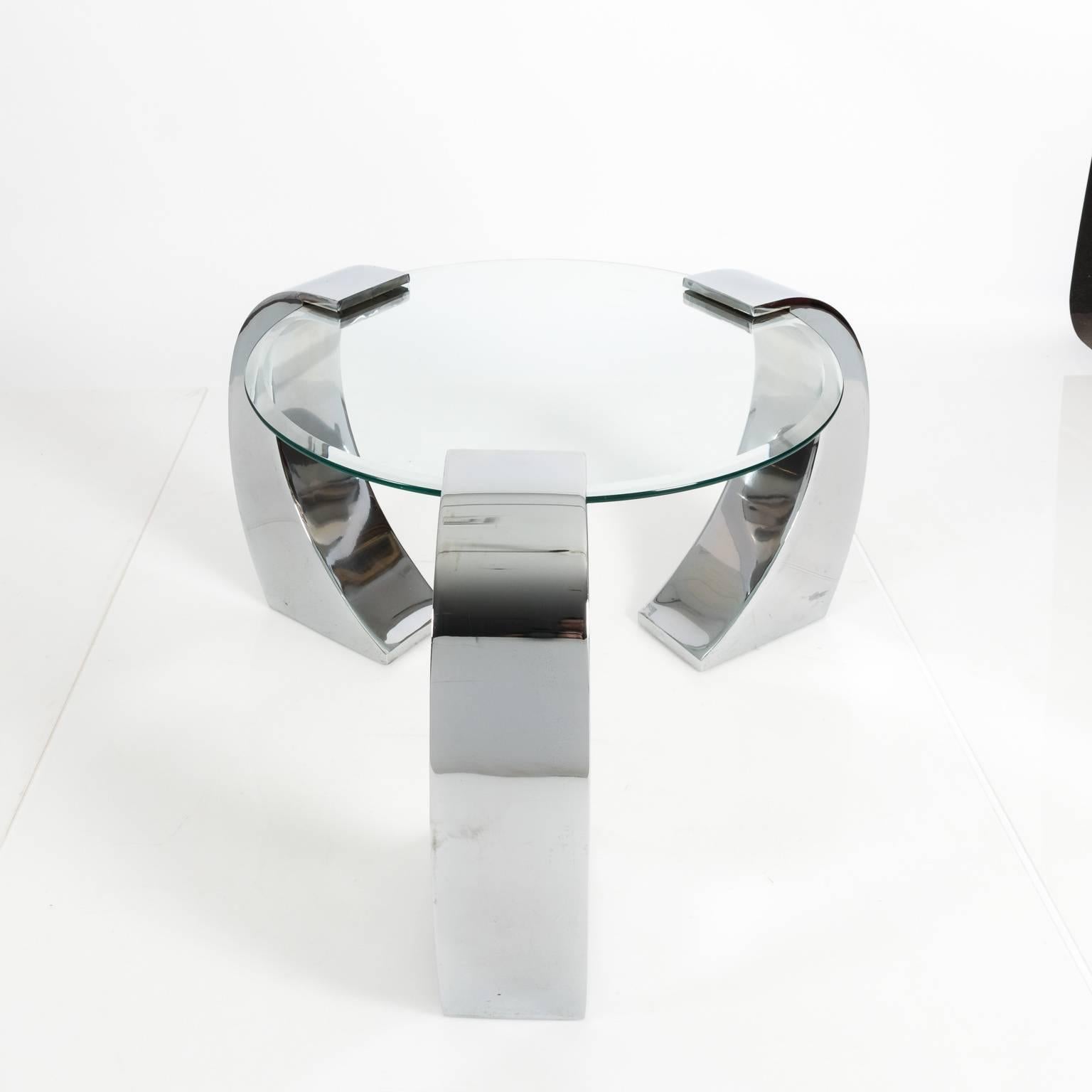 20th Century Contemporary Chrome and Glass Circular Table For Sale