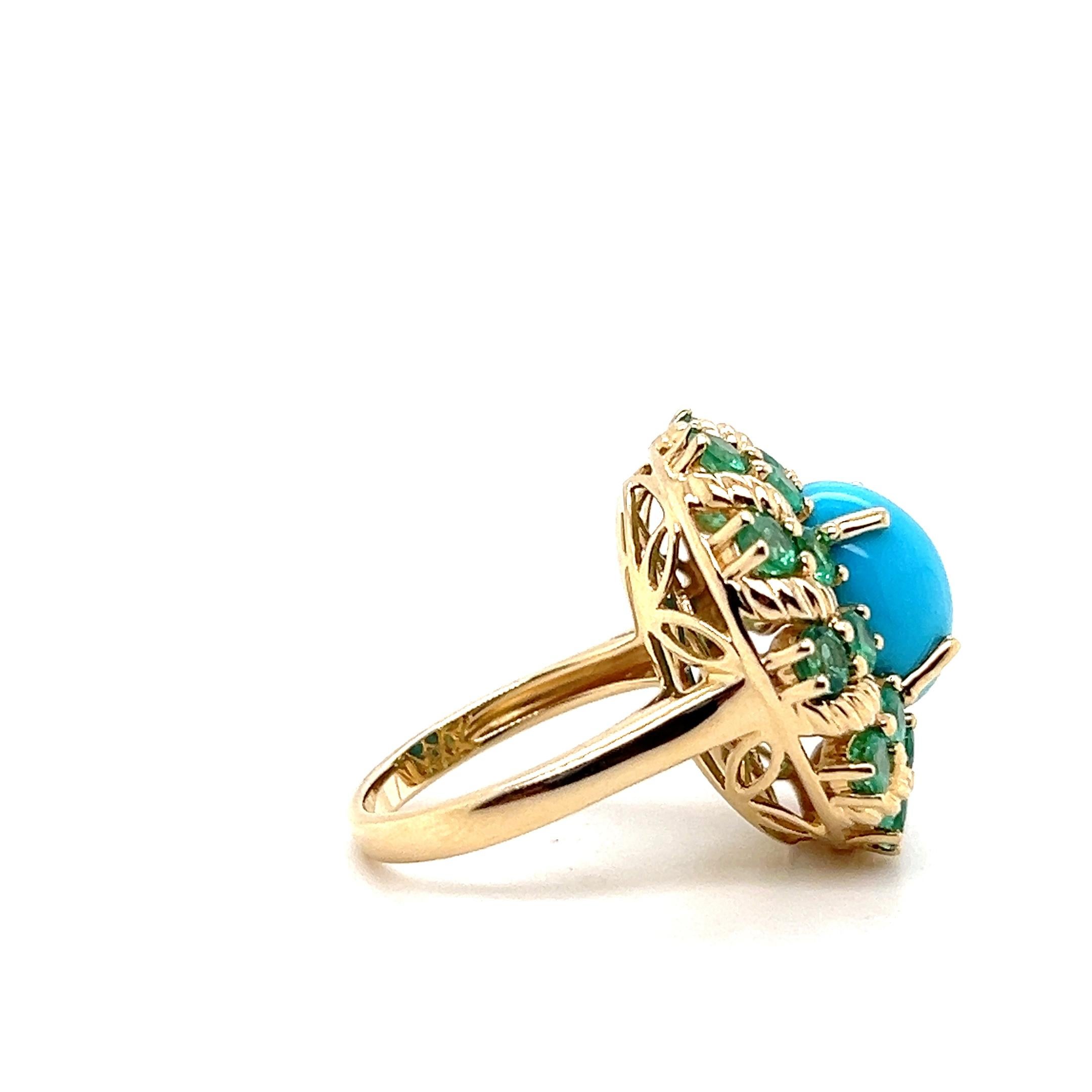 Contemporary Chrysocolla In Chalcedony Emerald and 14k Yellow Gold Cocktail Ring For Sale 2