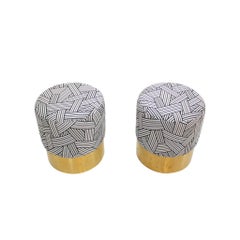 Coppia di pouf circolari contemporanei in cotone jacquard e ottone